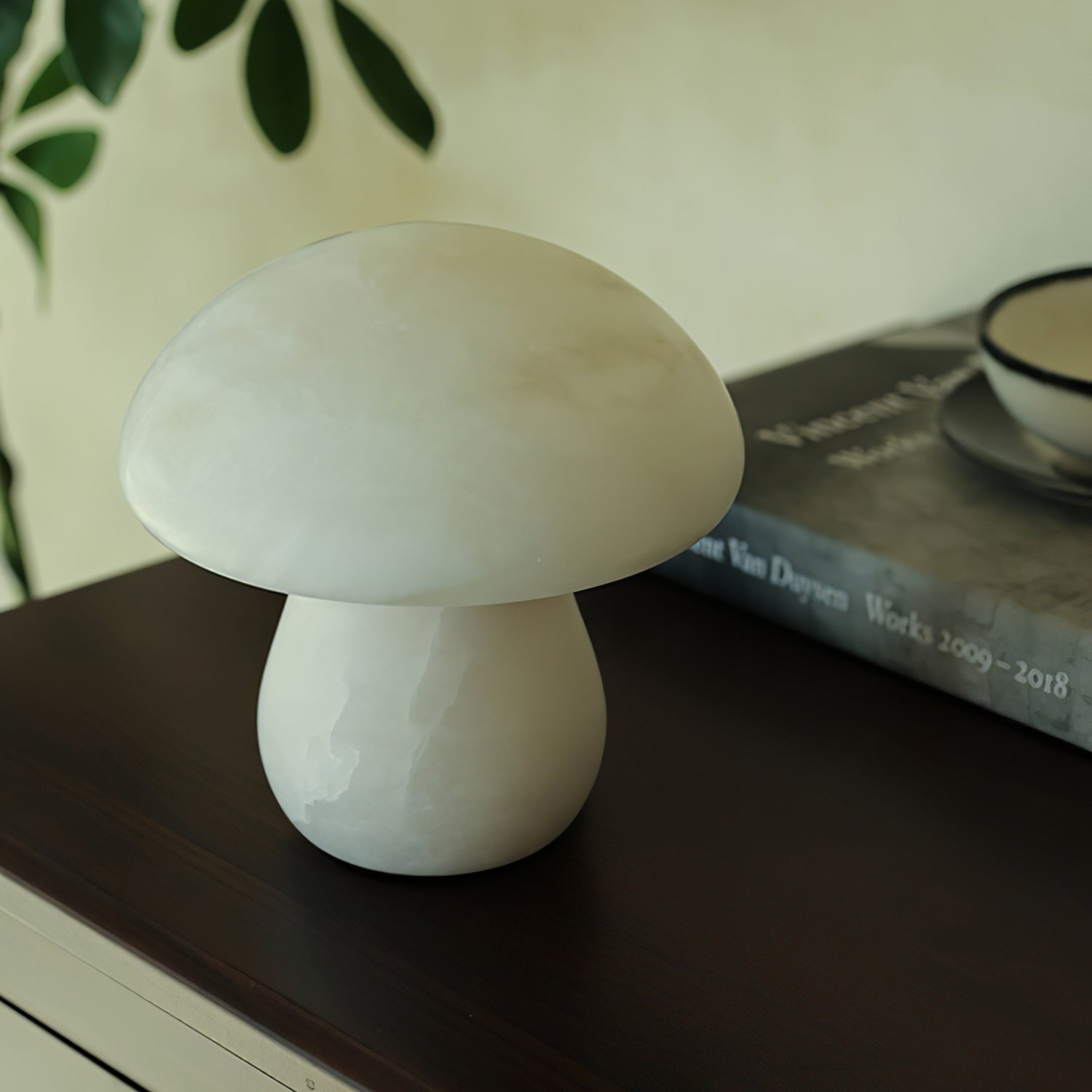 Mushroom Alabaster Table Lamp - Lumpaz