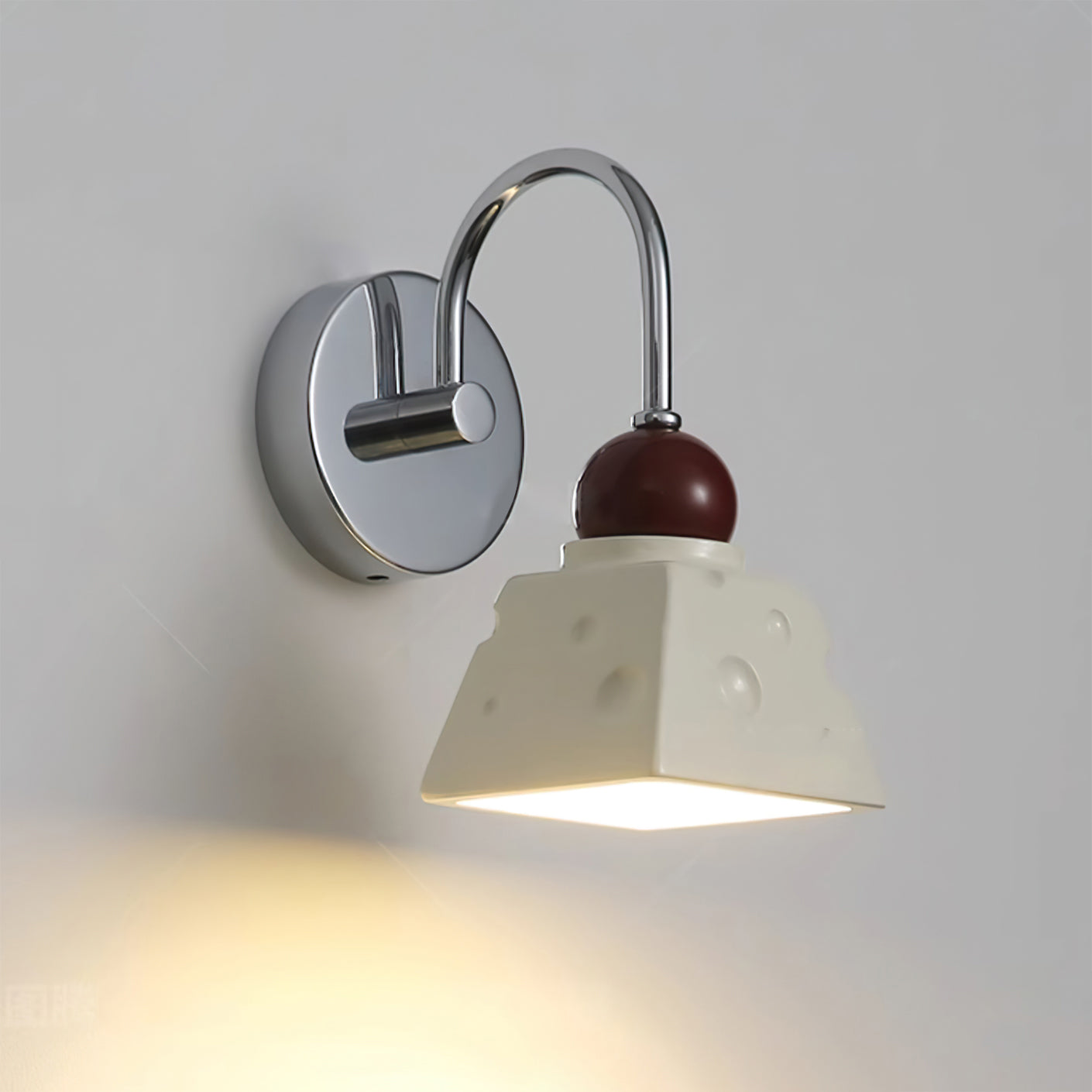 Alma Wall Light - Lumpaz