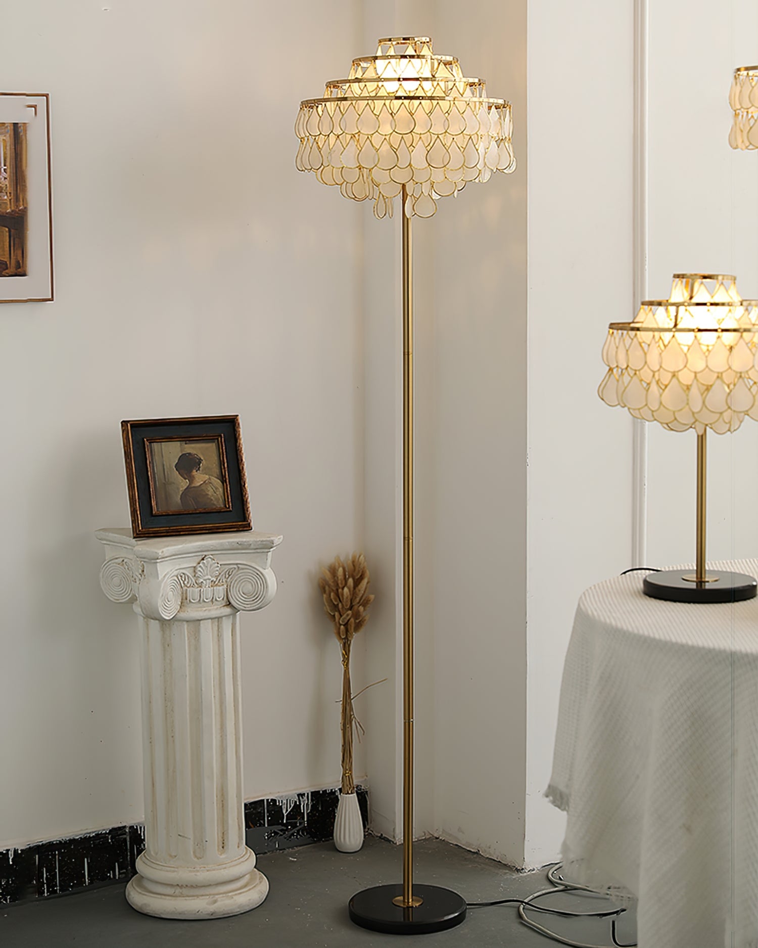 Vivant Shell Floor Lamp - Lumpaz