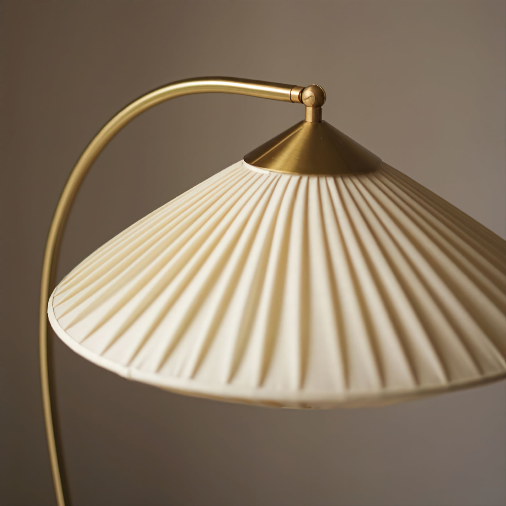 Bertil Floor Lamp - Lumpaz
