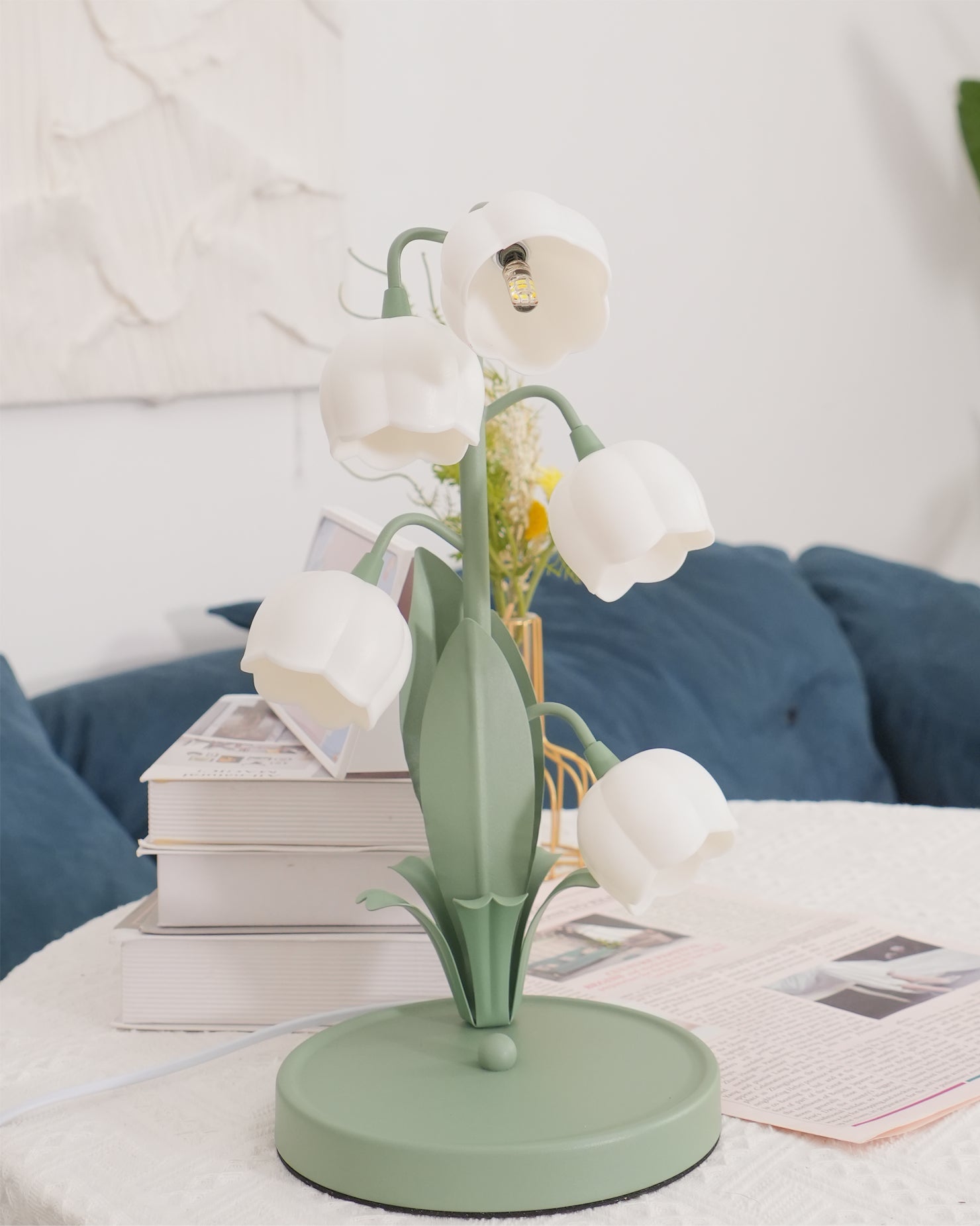 Bell Orchid Table Lamp - Lumpaz