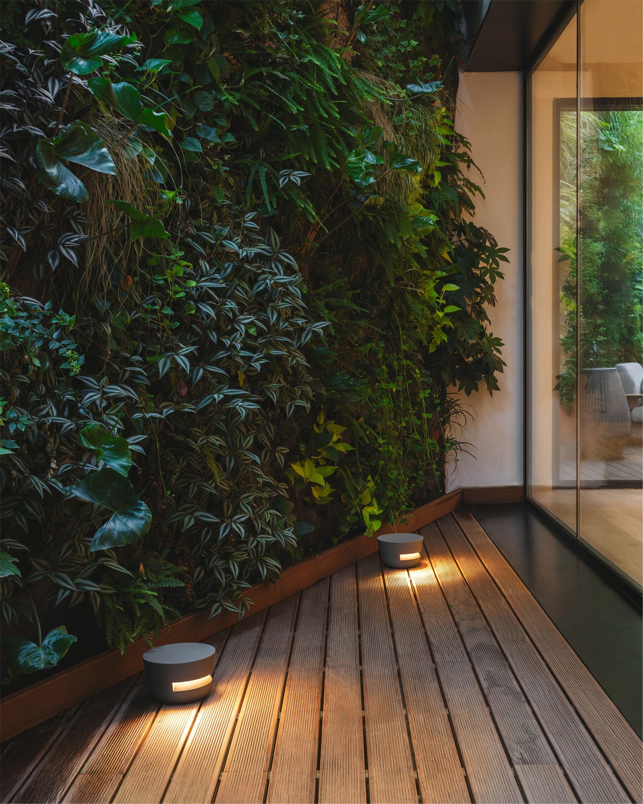 Dots Outdoor Table Lamp - Lumpaz