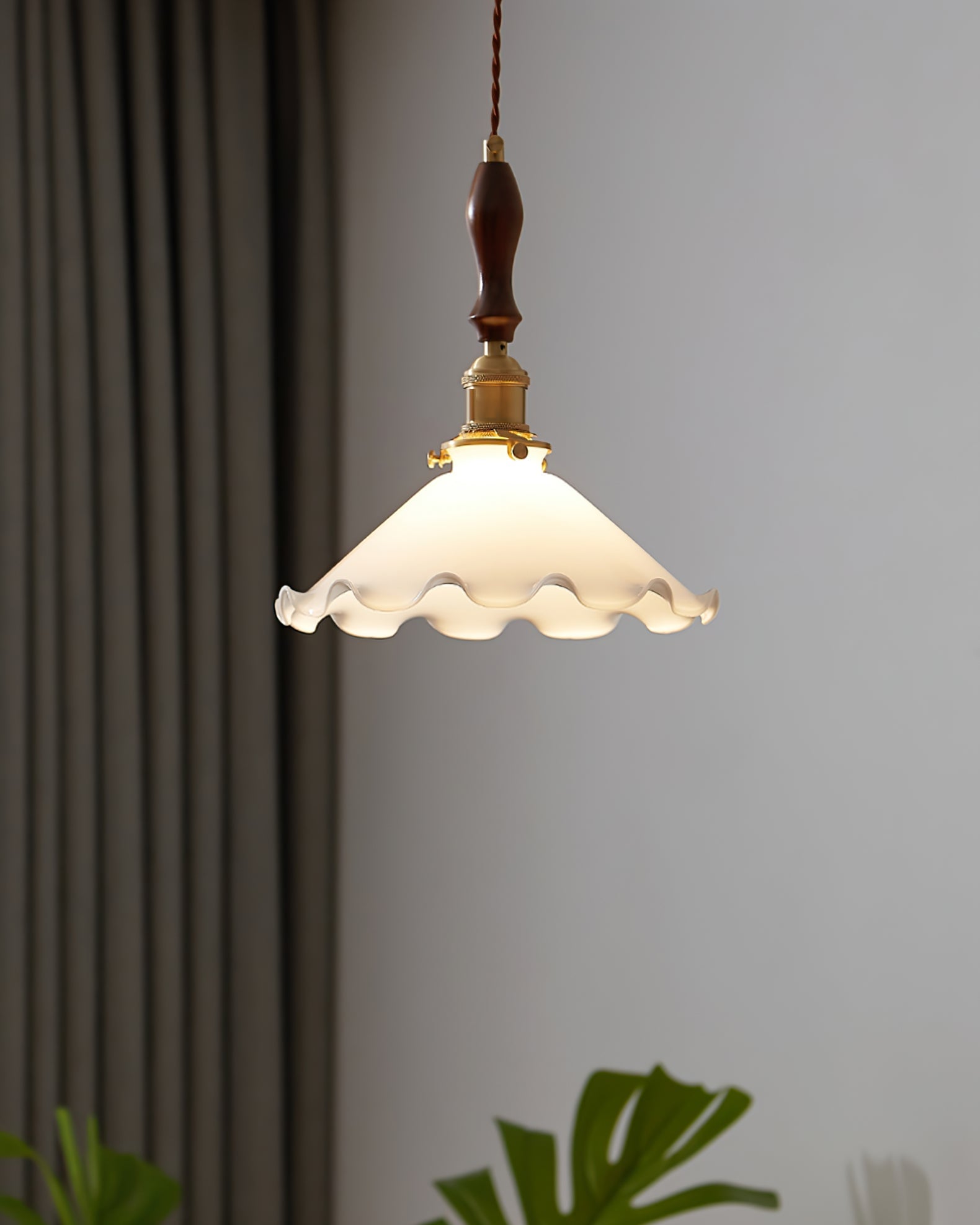 Flower Petals Pendant Lamp - Lumpaz