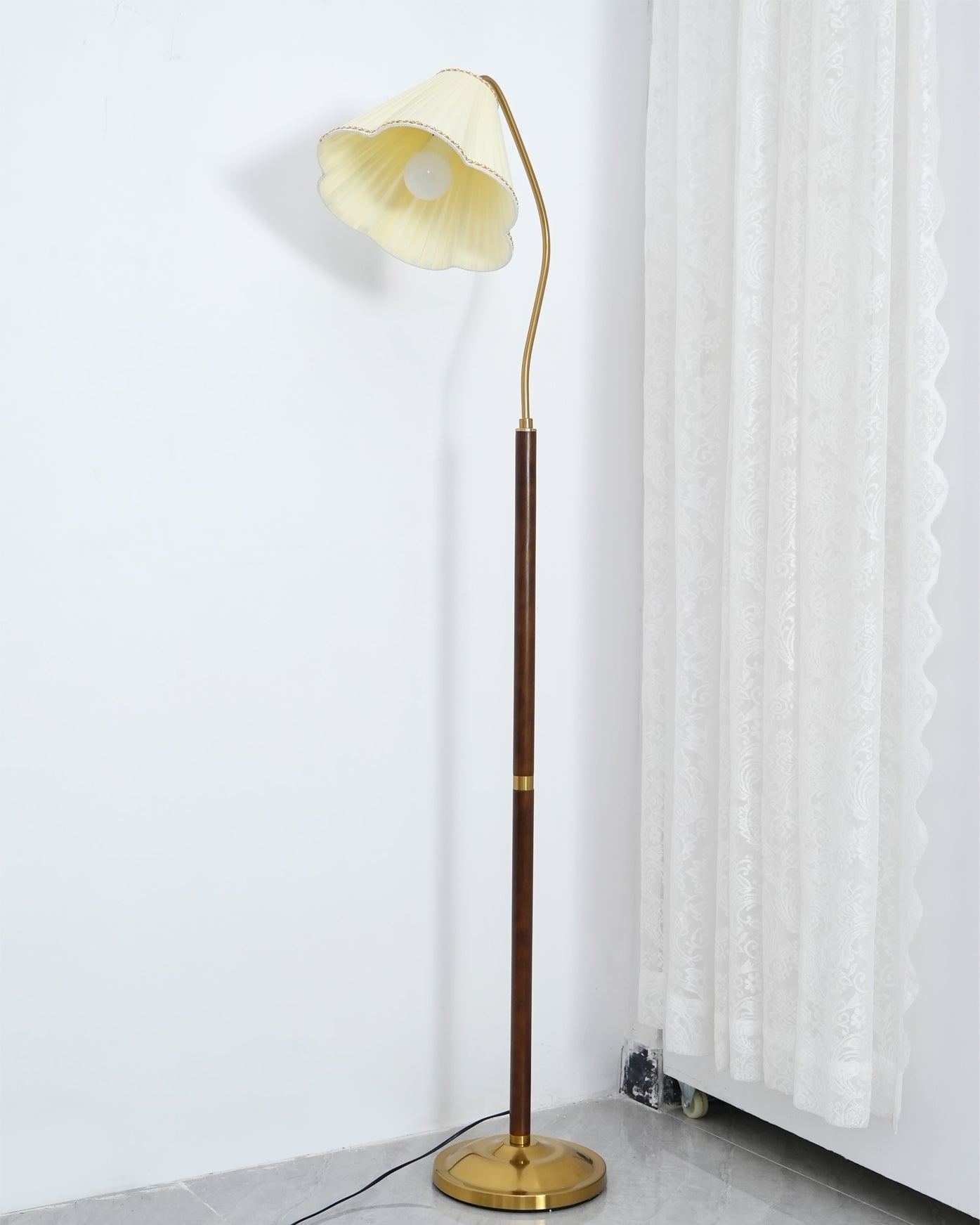 Florentine Fabric Floor Lamp - Lumpaz