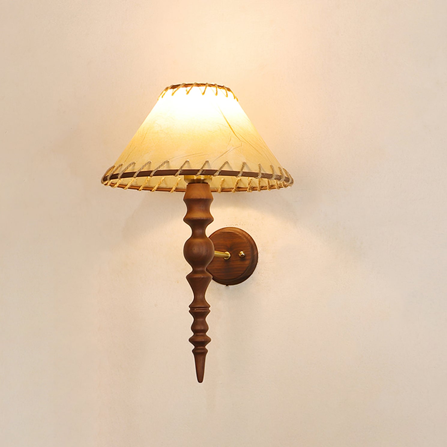 Basica Wall Lamp - Lumpaz