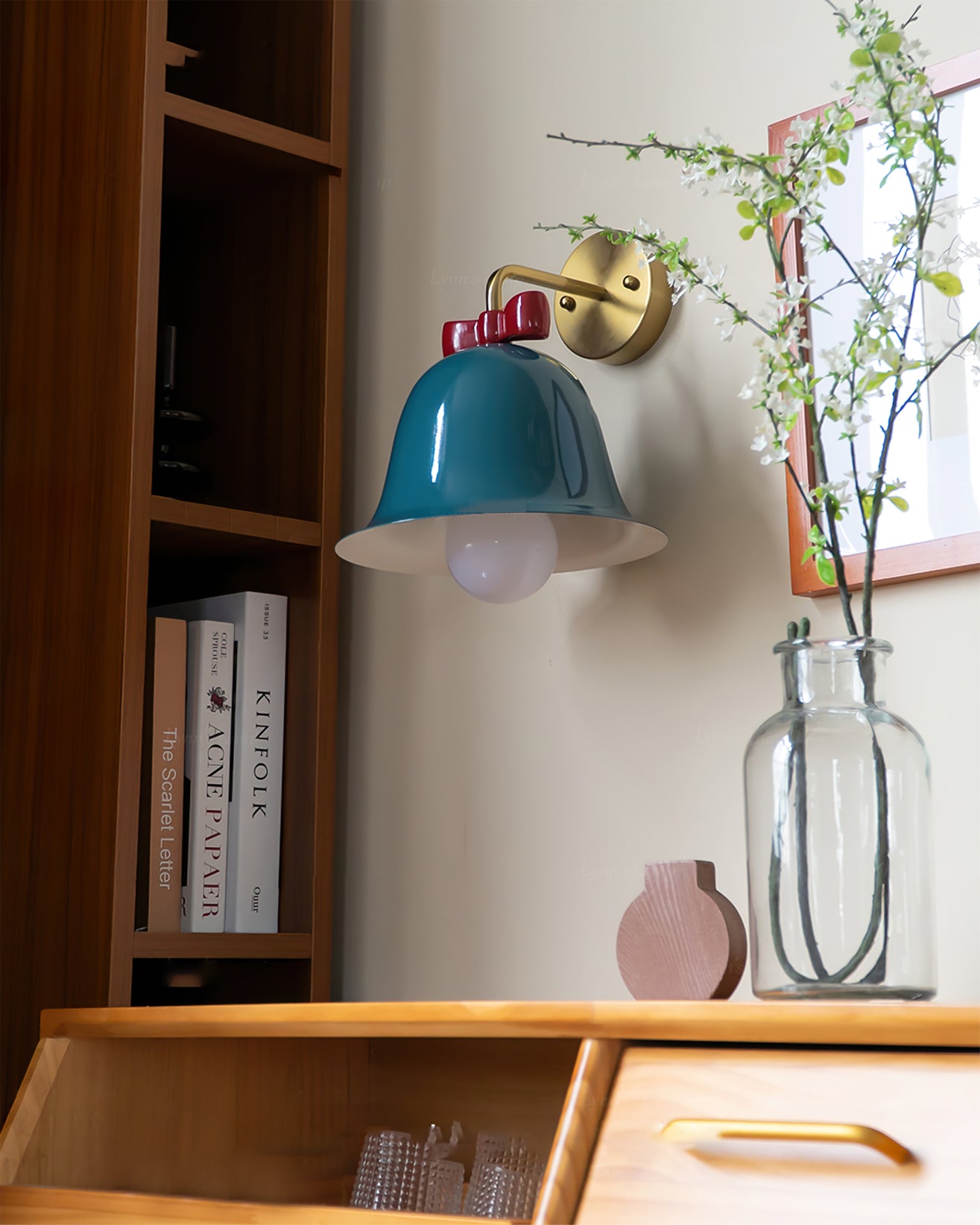 Bow Bell Wall Lamp - Lumpaz