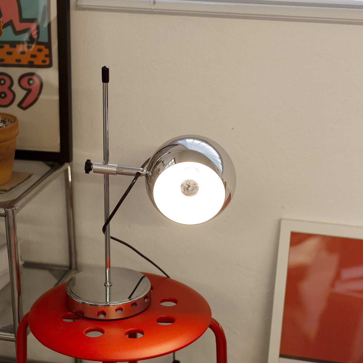 Ball Bracket Table Lamp - Lumpaz