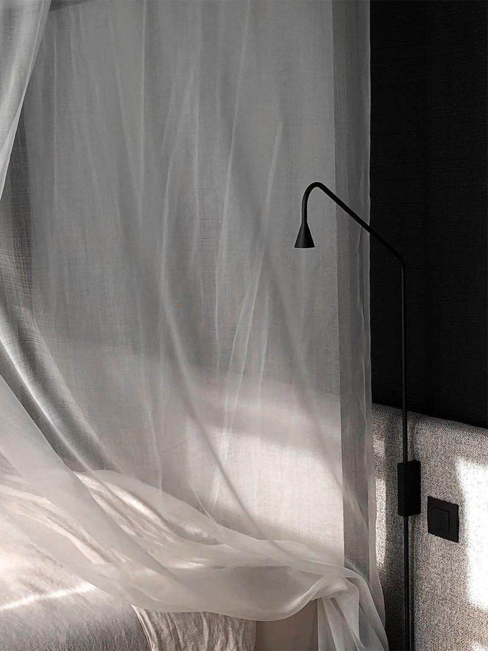 Svarna Wall Lamp - Lumpaz