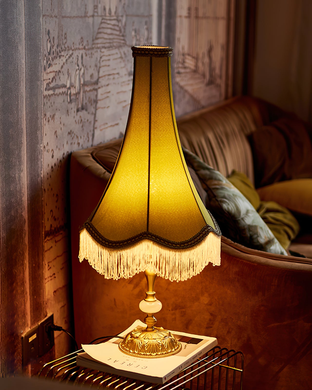 Peia Tassel Table Lamp - Lumpaz