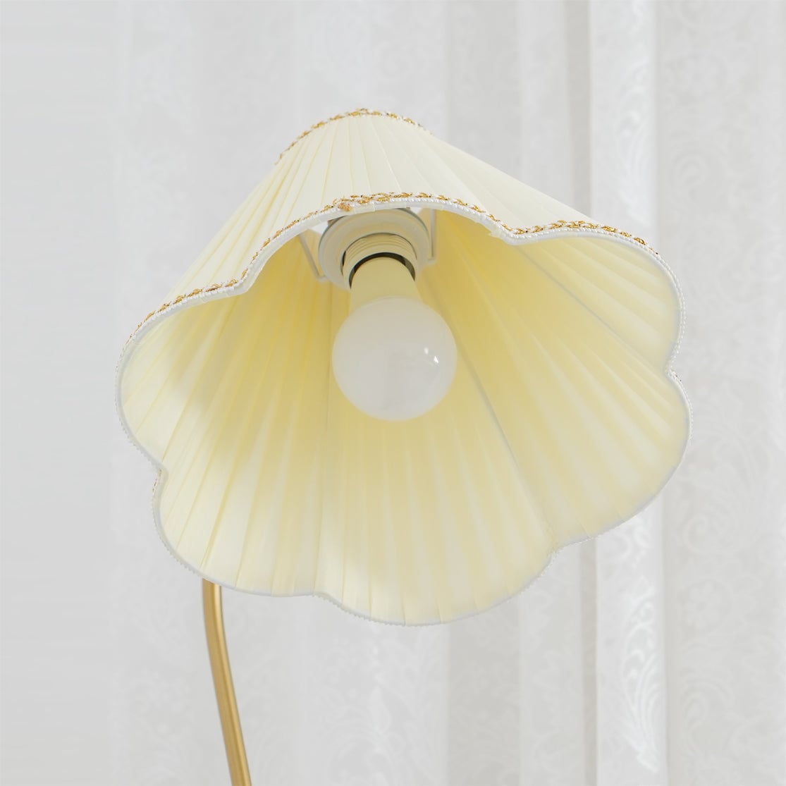 Florentine Fabric Floor Lamp - Lumpaz