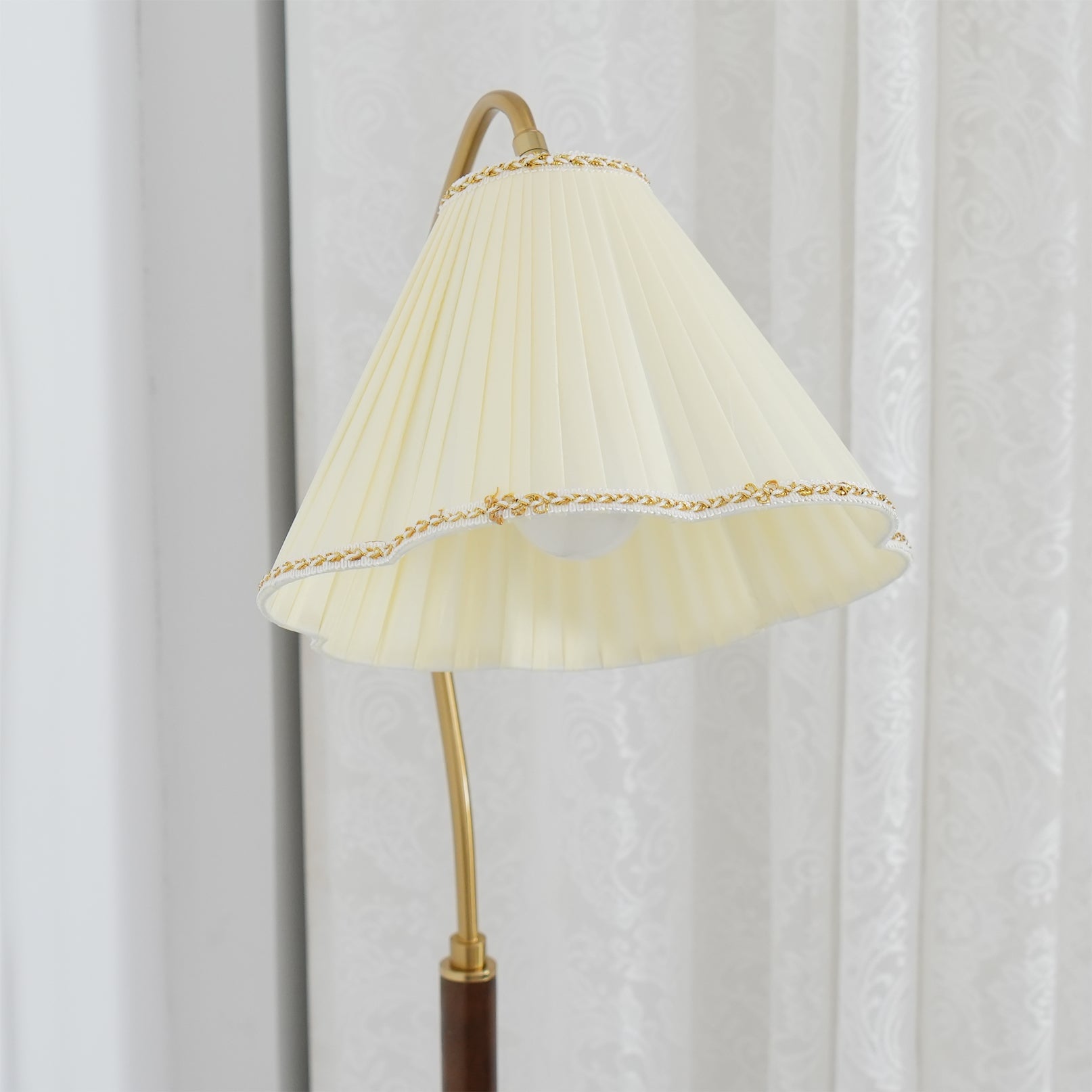 Florentine Fabric Floor Lamp - Lumpaz