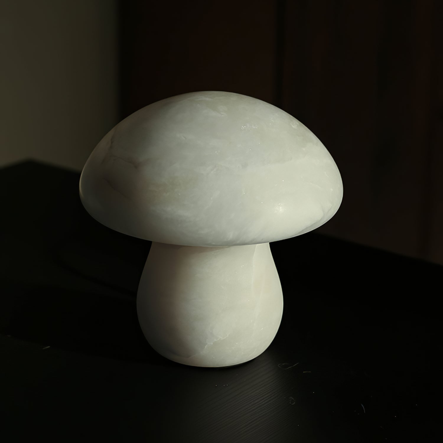 Mushroom Alabaster Table Lamp - Lumpaz