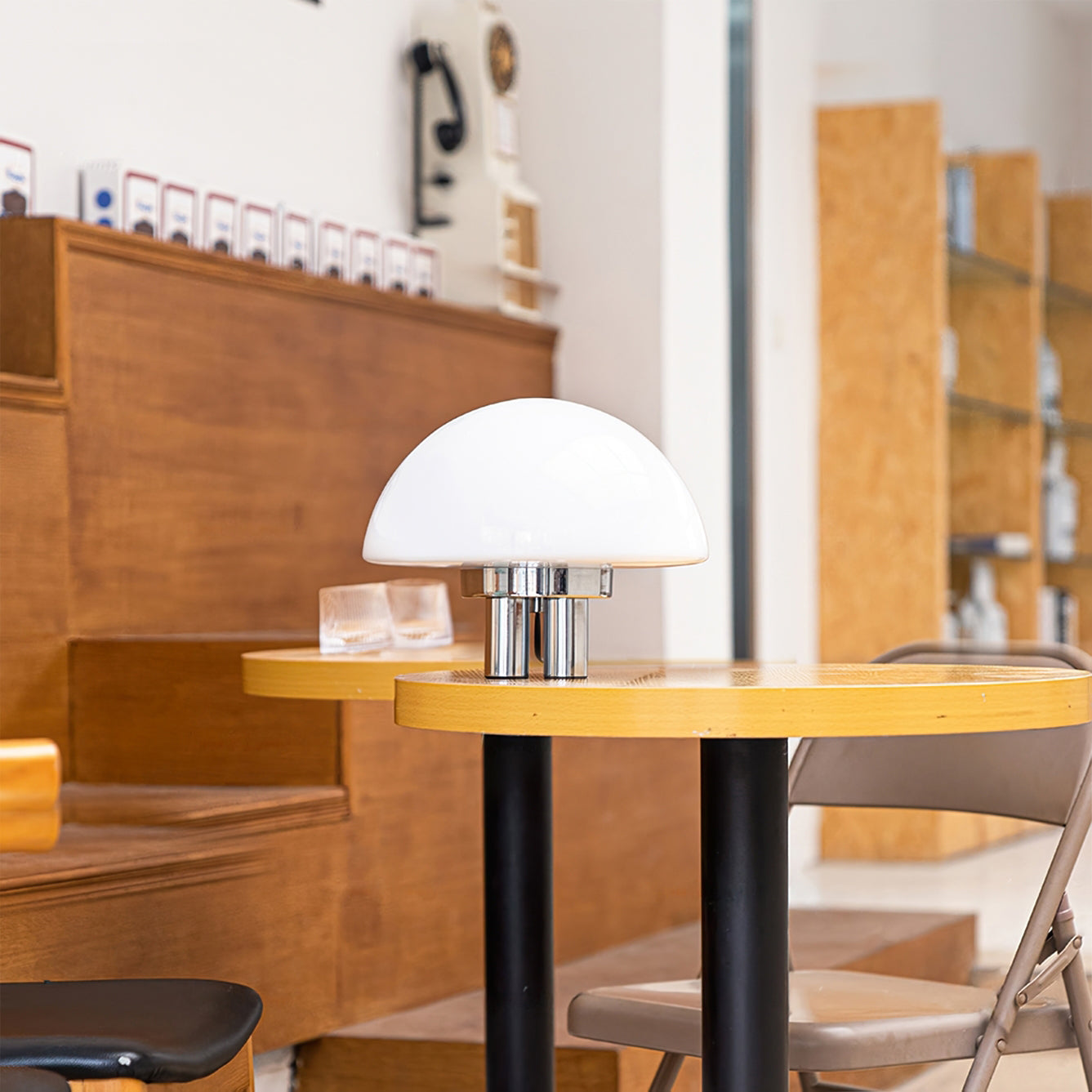 Magnolia Table Lamp - Lumpaz
