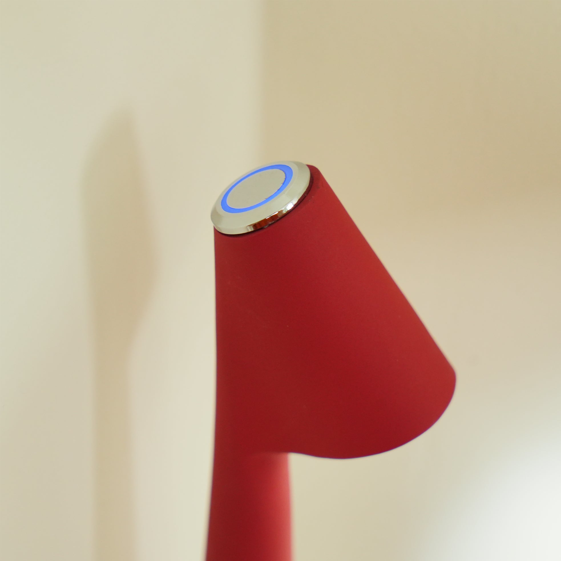 Africa Built-in Battery Table Lamp - Lumpaz