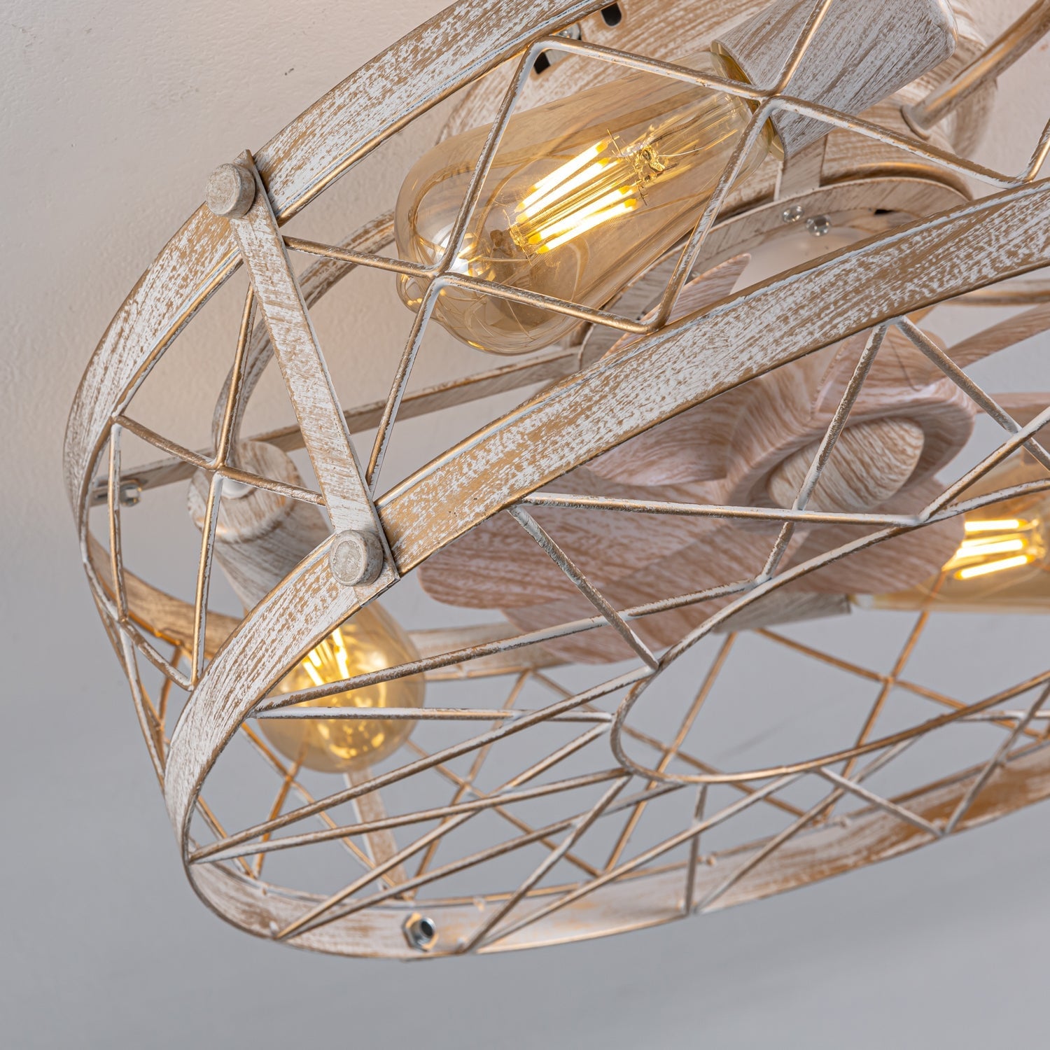 Davian With Remote Ceiling Fan Lamp - Lumpaz