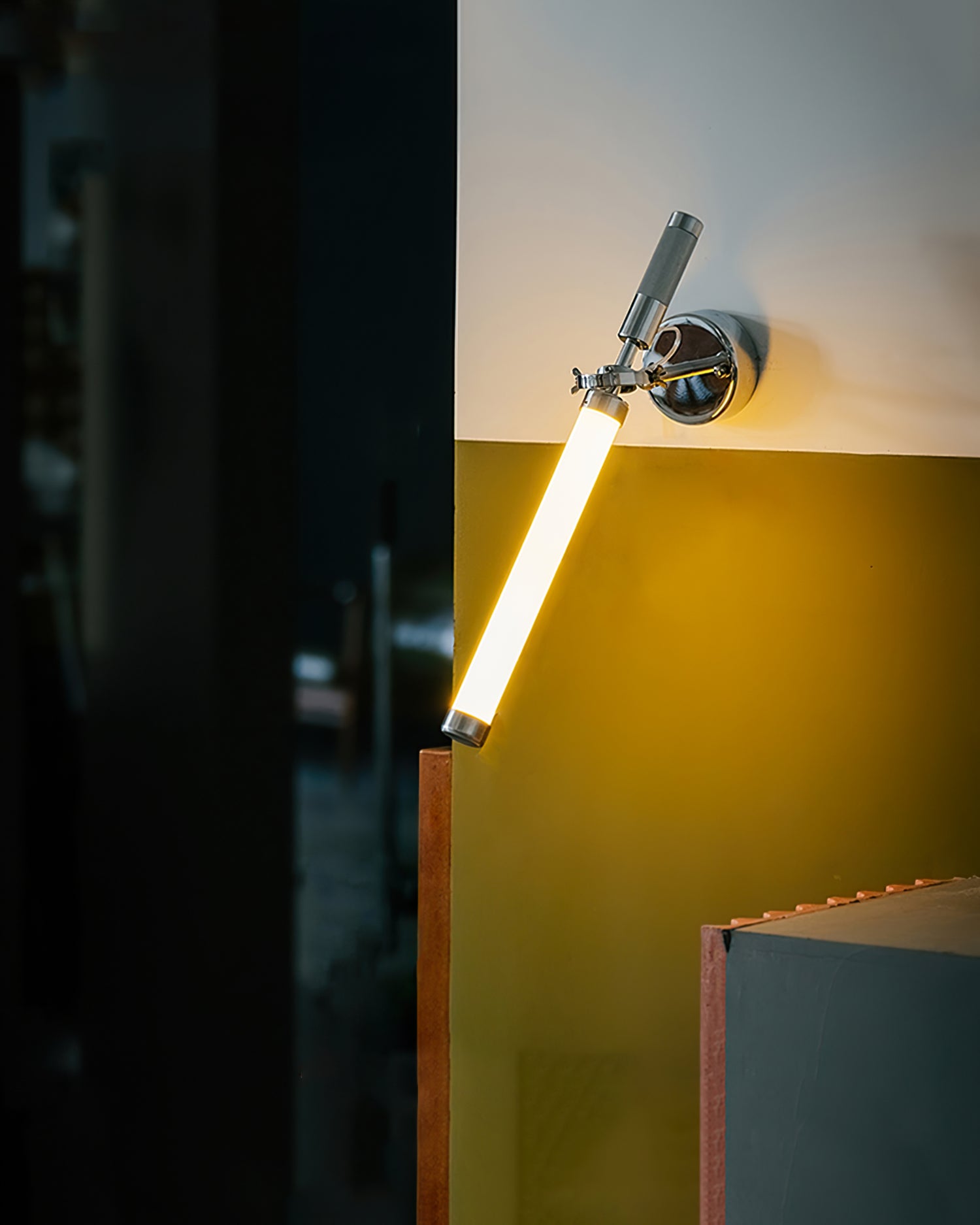 Skylark Wall Lamp - Lumpaz