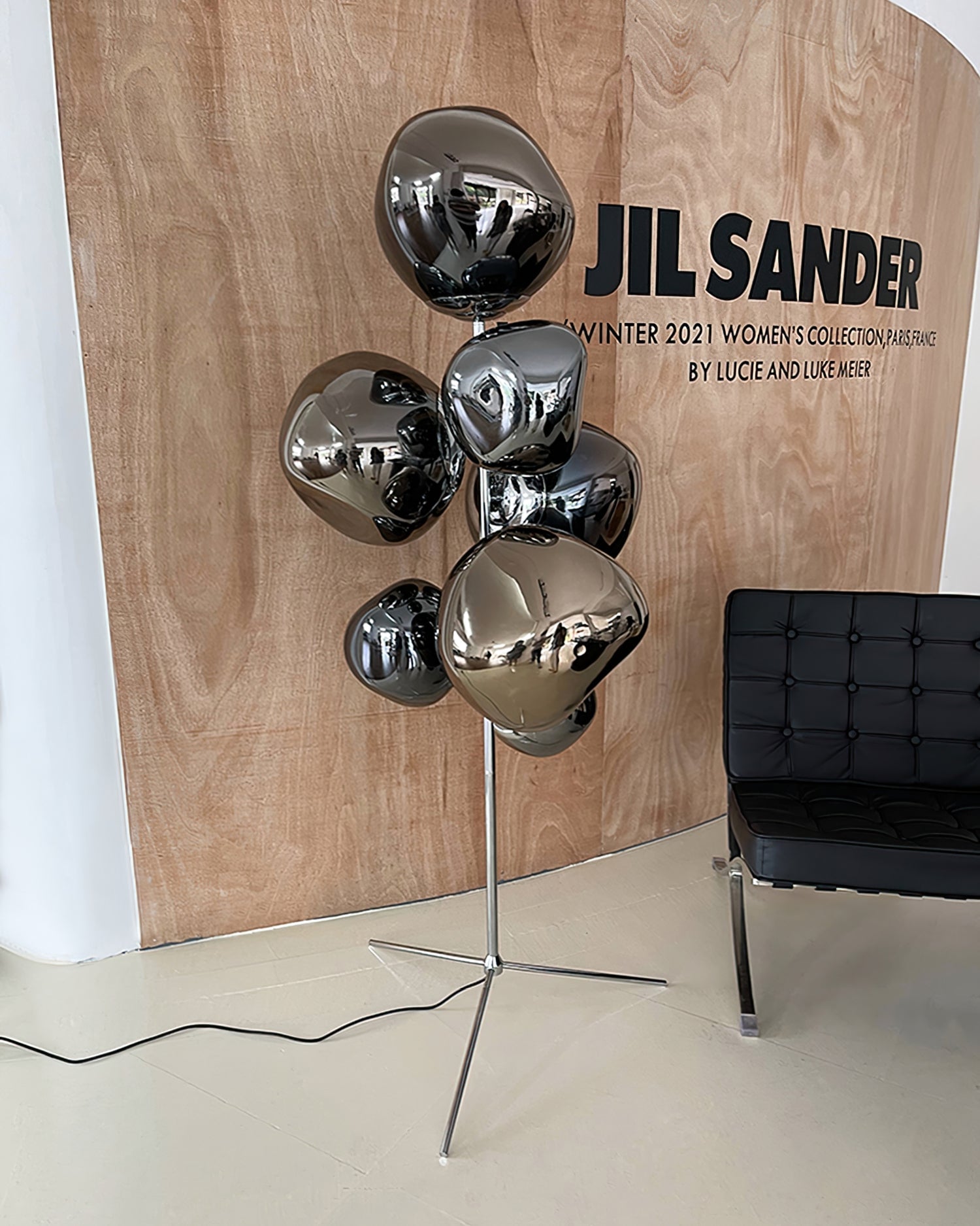 Lava Cone Floor Lamp - Lumpaz