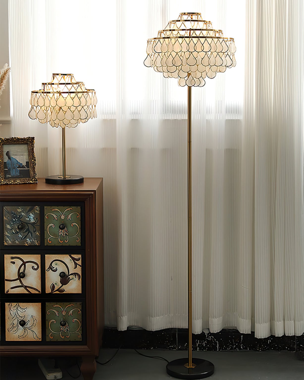 Vivant Shell Floor Lamp - Lumpaz
