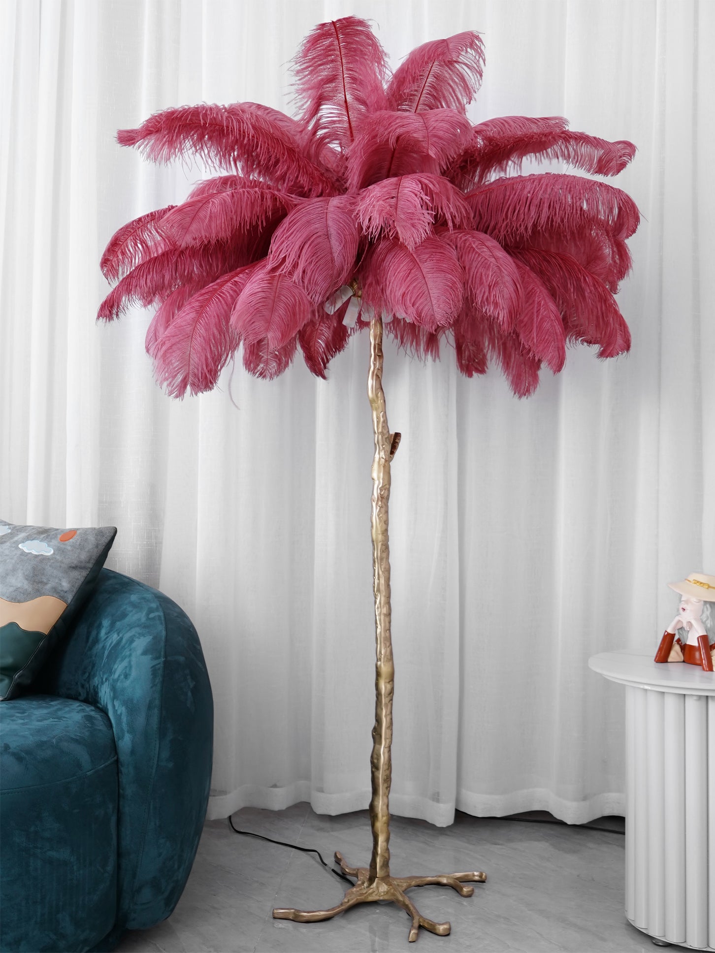 Ostrich Feather Brass Floor Lamp - Lumpaz