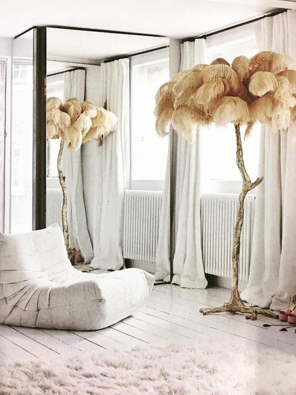 Ostrich Feather Brass Floor Lamp - Lumpaz