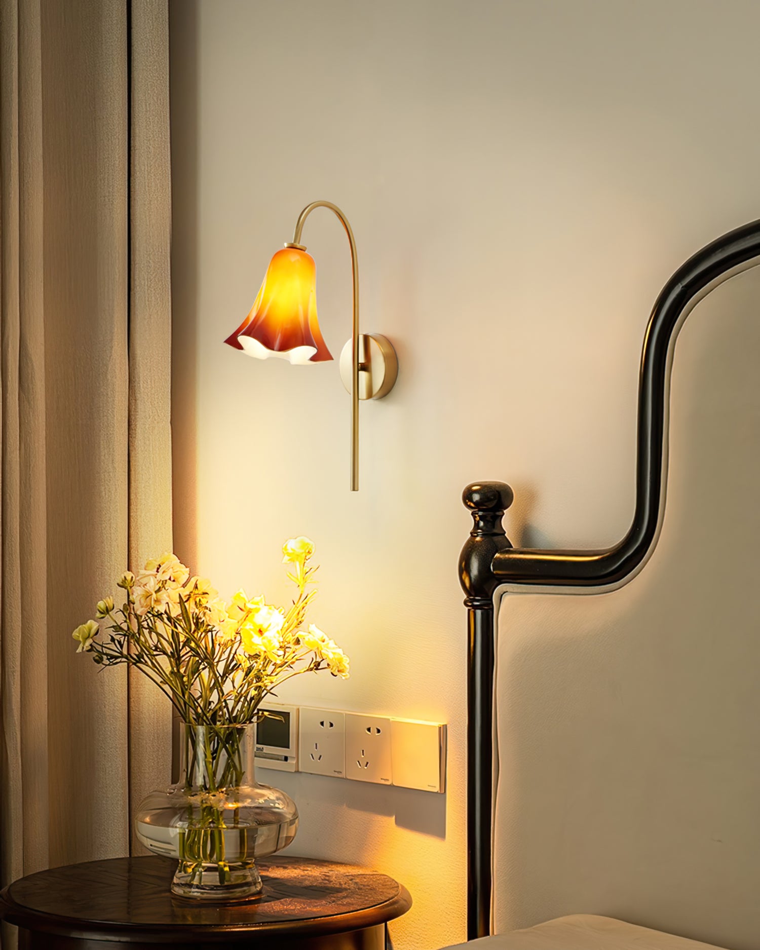Flora Wall Lamp - Lumpaz