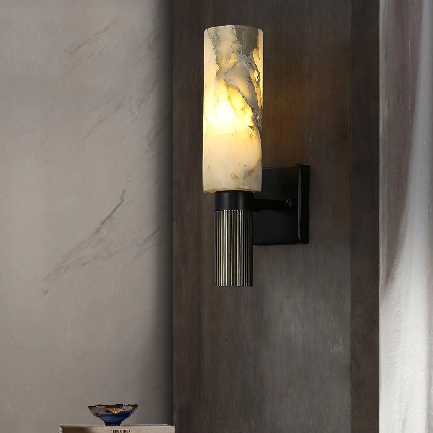 Torch Alabaster Wall Lamp - Lumpaz