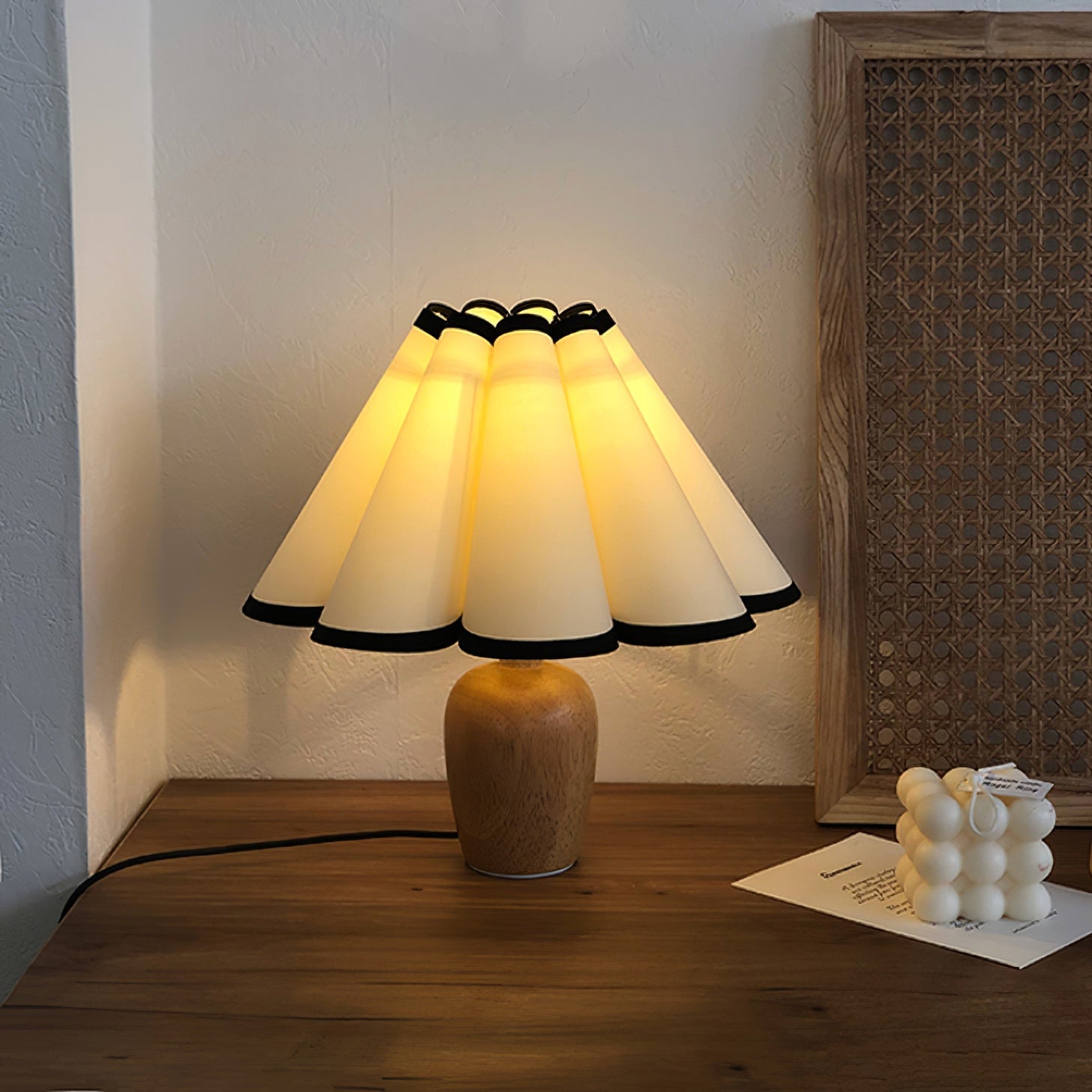 Vintage Fluted Table Lamp - Lumpaz