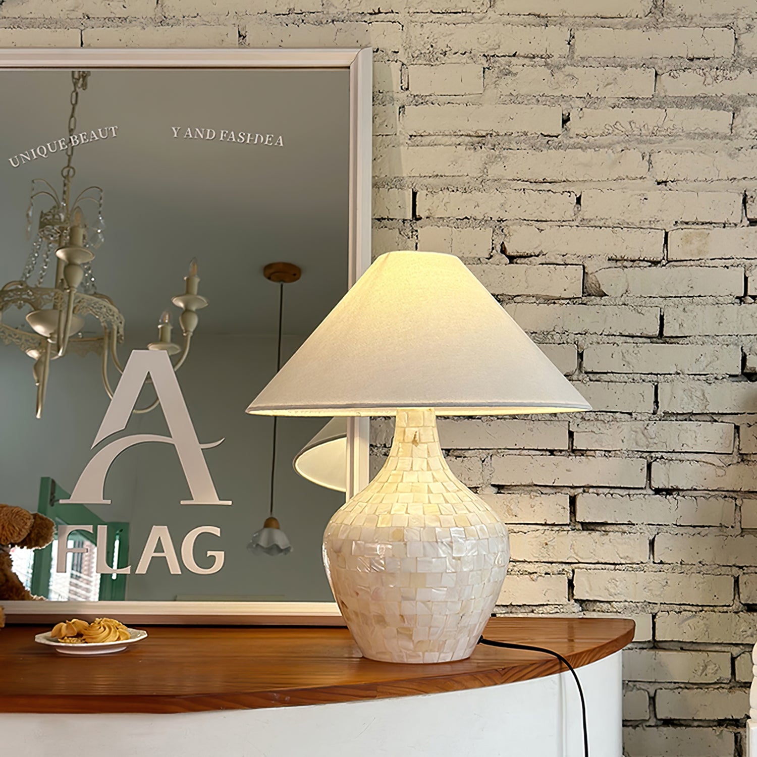 Josephine Seashell Table Lamp - Lumpaz