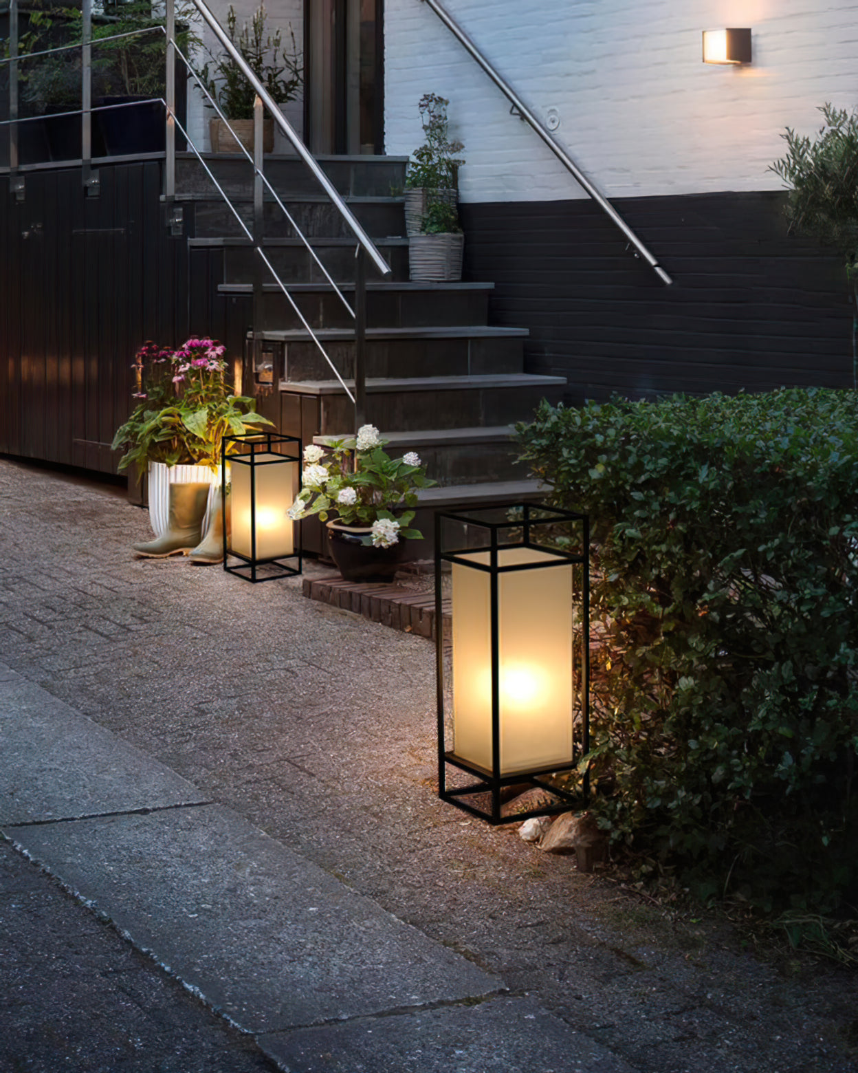 Cleo Lantern Outdoor Table Lamp - Lumpaz