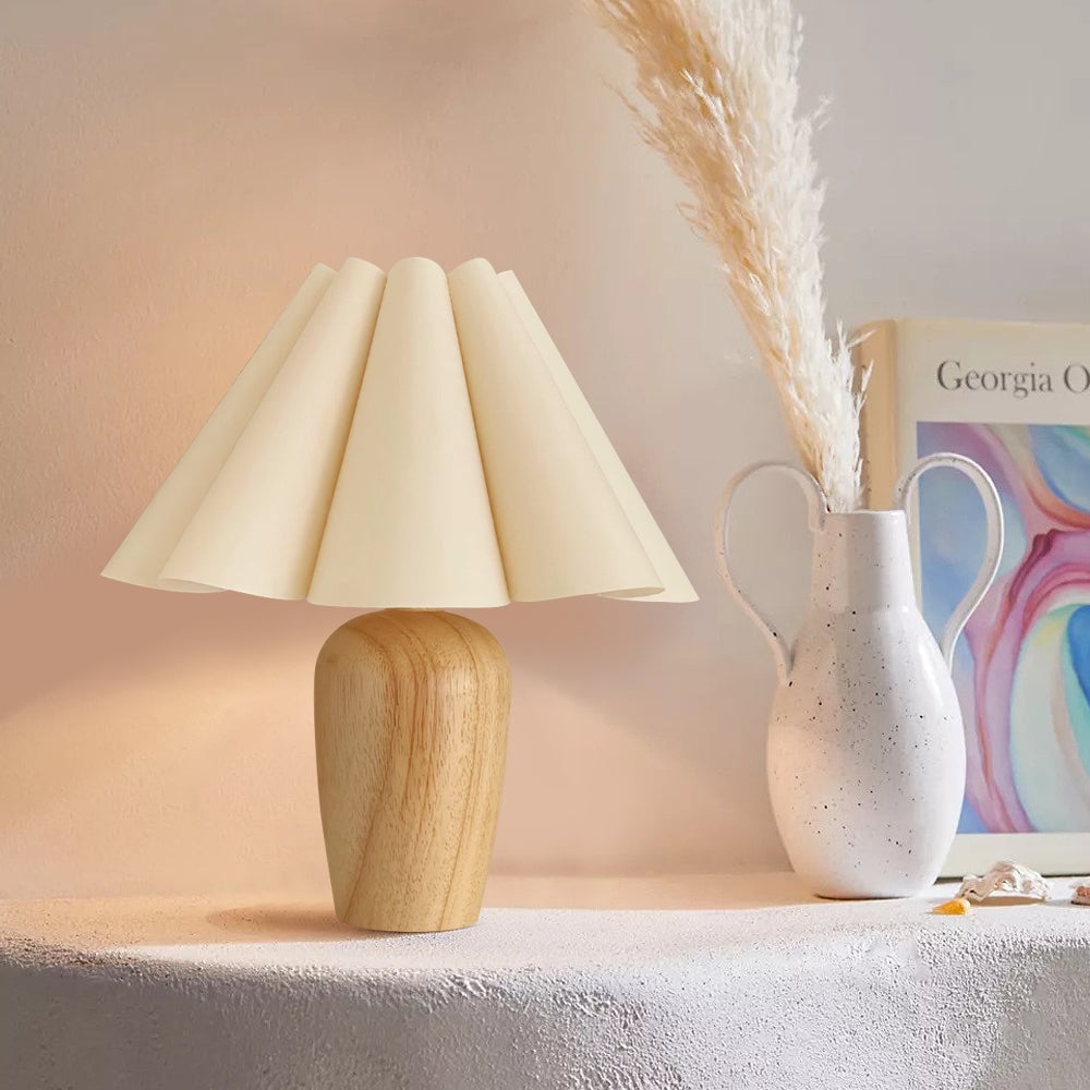 Vintage Fluted Beige Table Lamp - Lumpaz