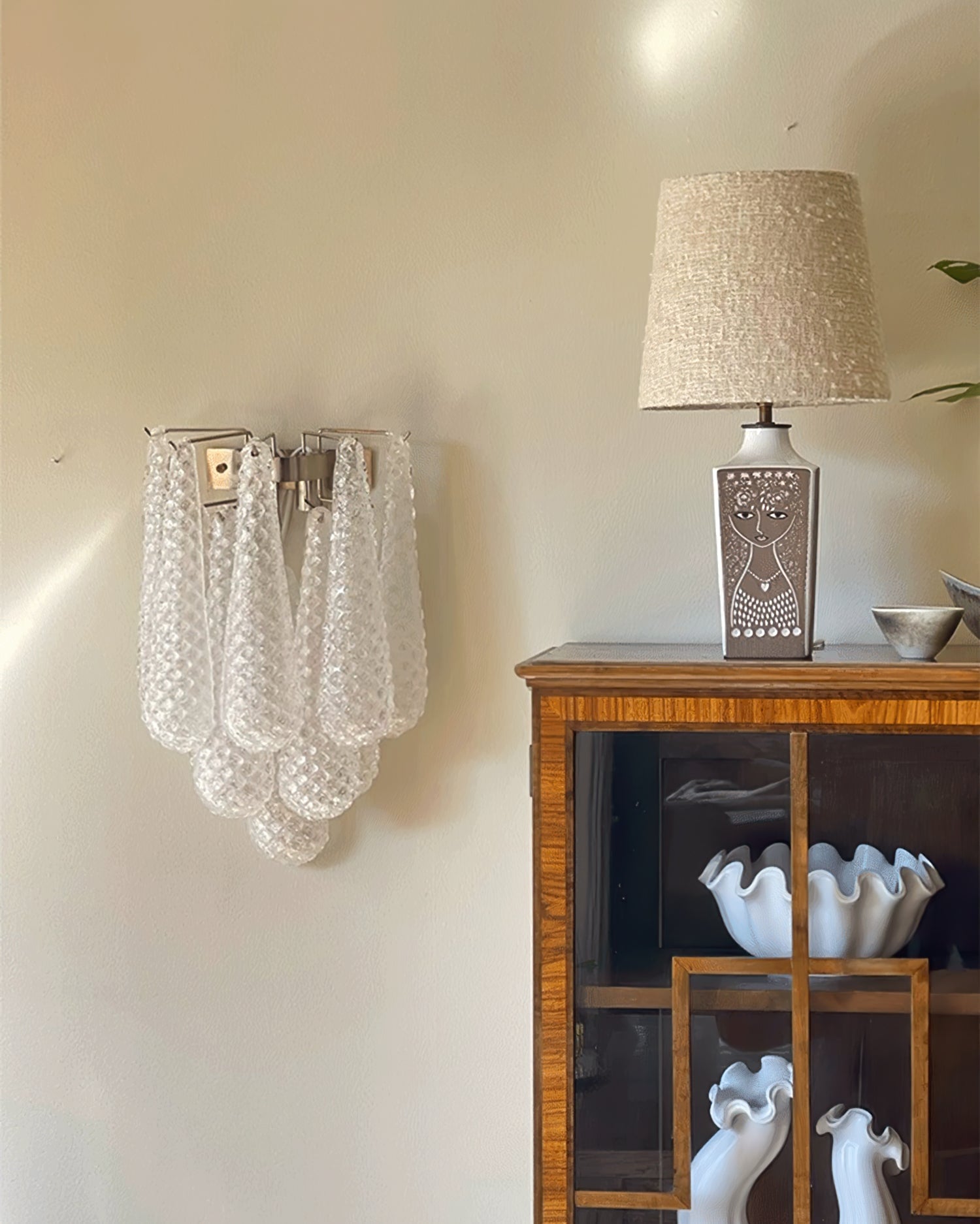 Petals Drop Wall Lamp - Lumpaz