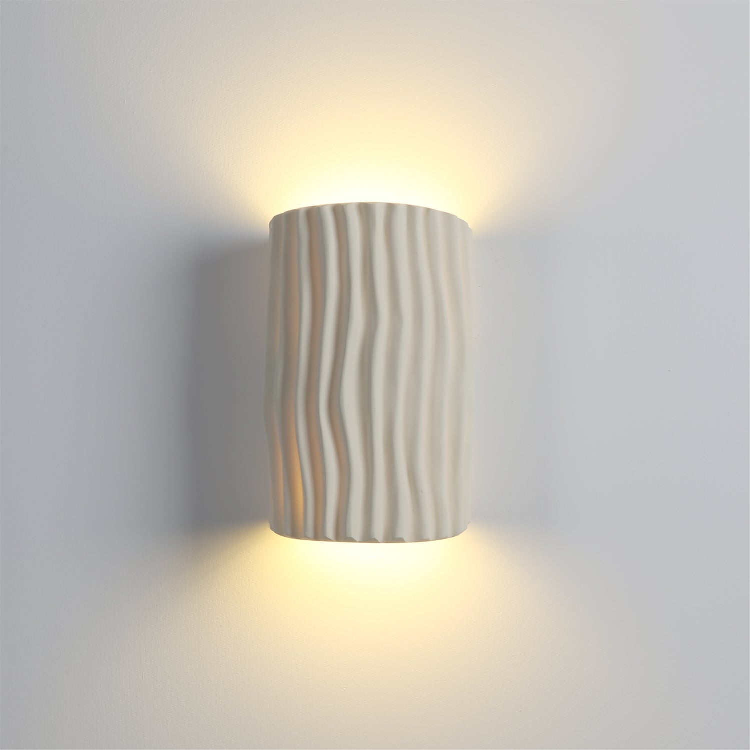 Pleated Resin Wall Lamp - Lumpaz