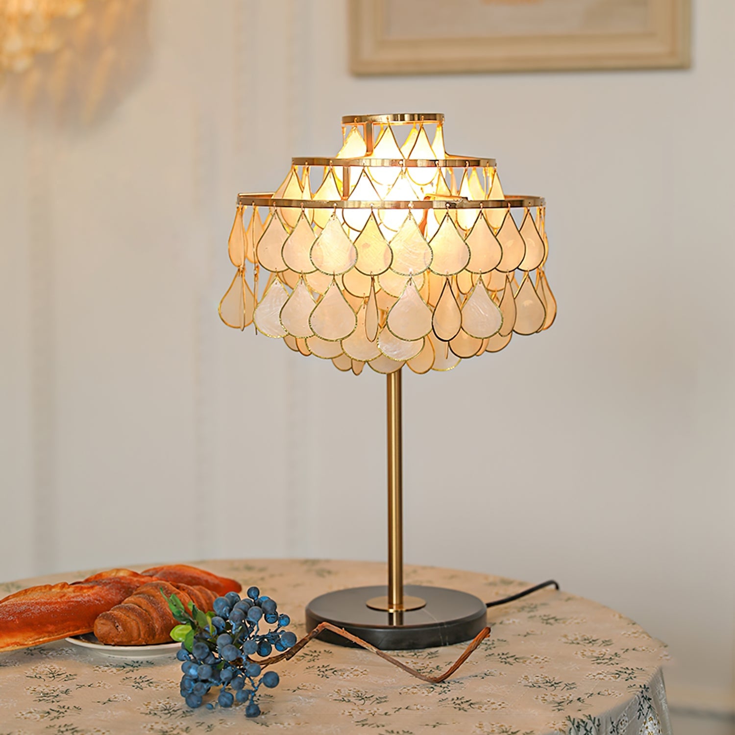 Vivant Shell Table Lamp - Lumpaz