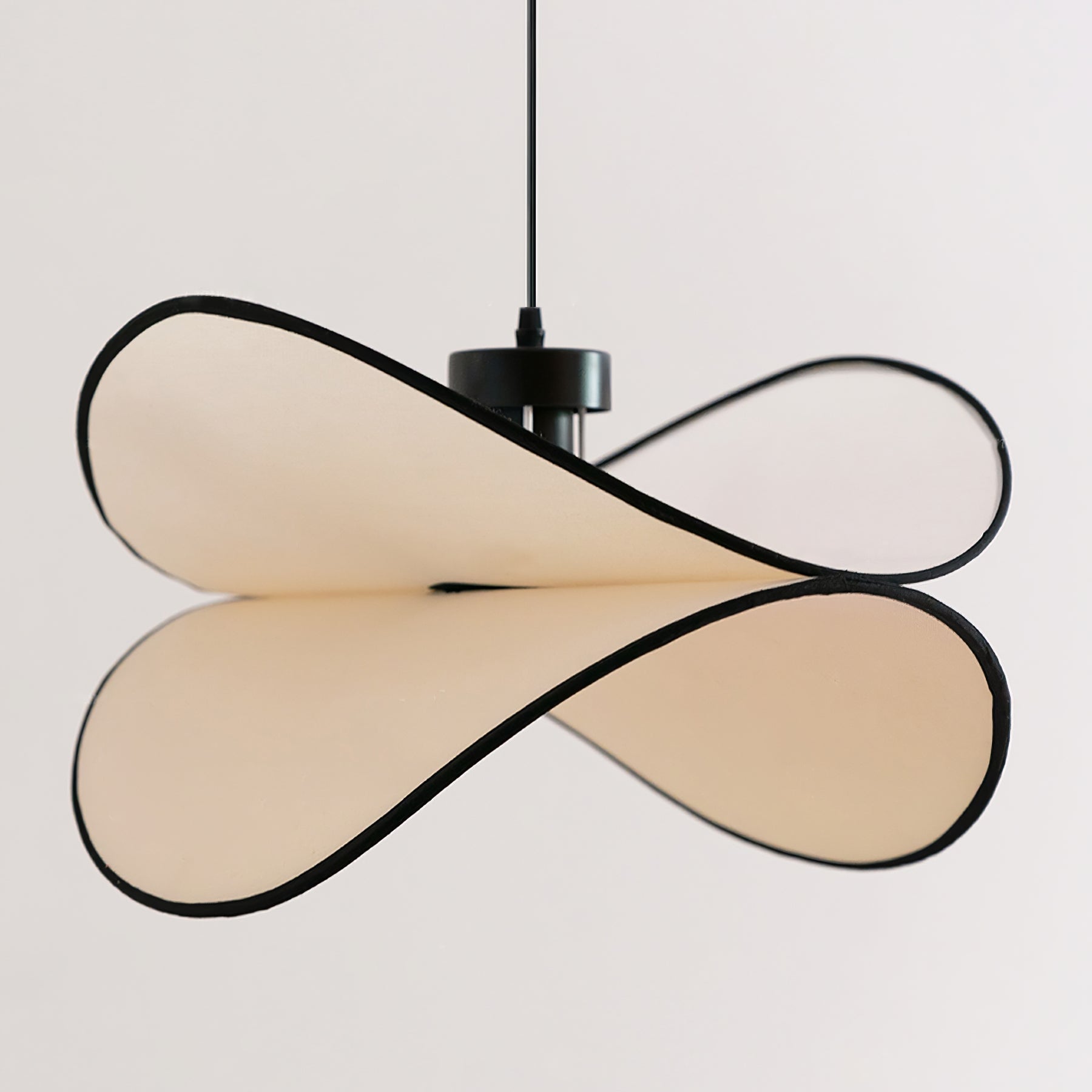 Petalo Pendant Lamp - Lumpaz