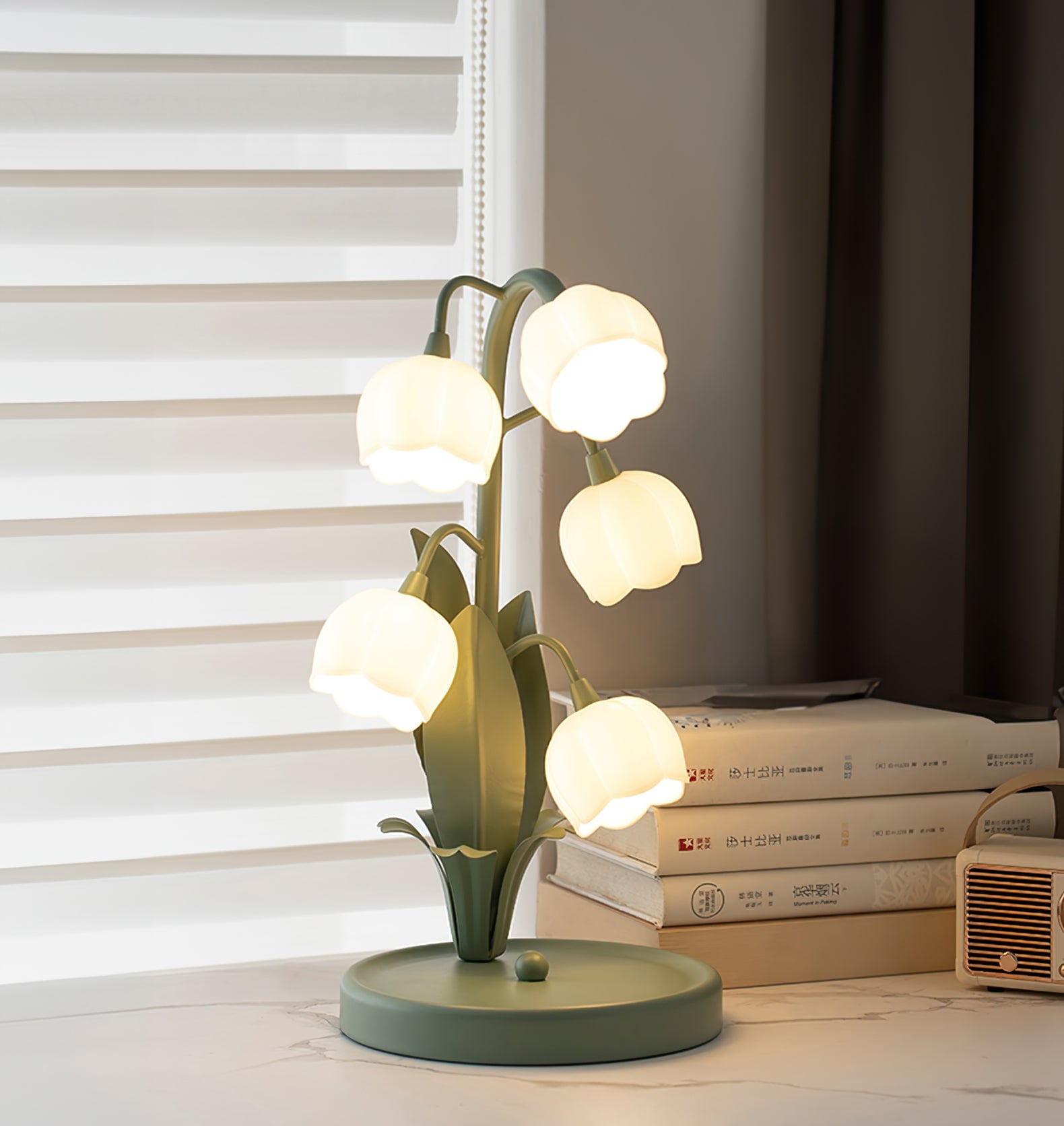Bell Orchid Table Lamp - Lumpaz