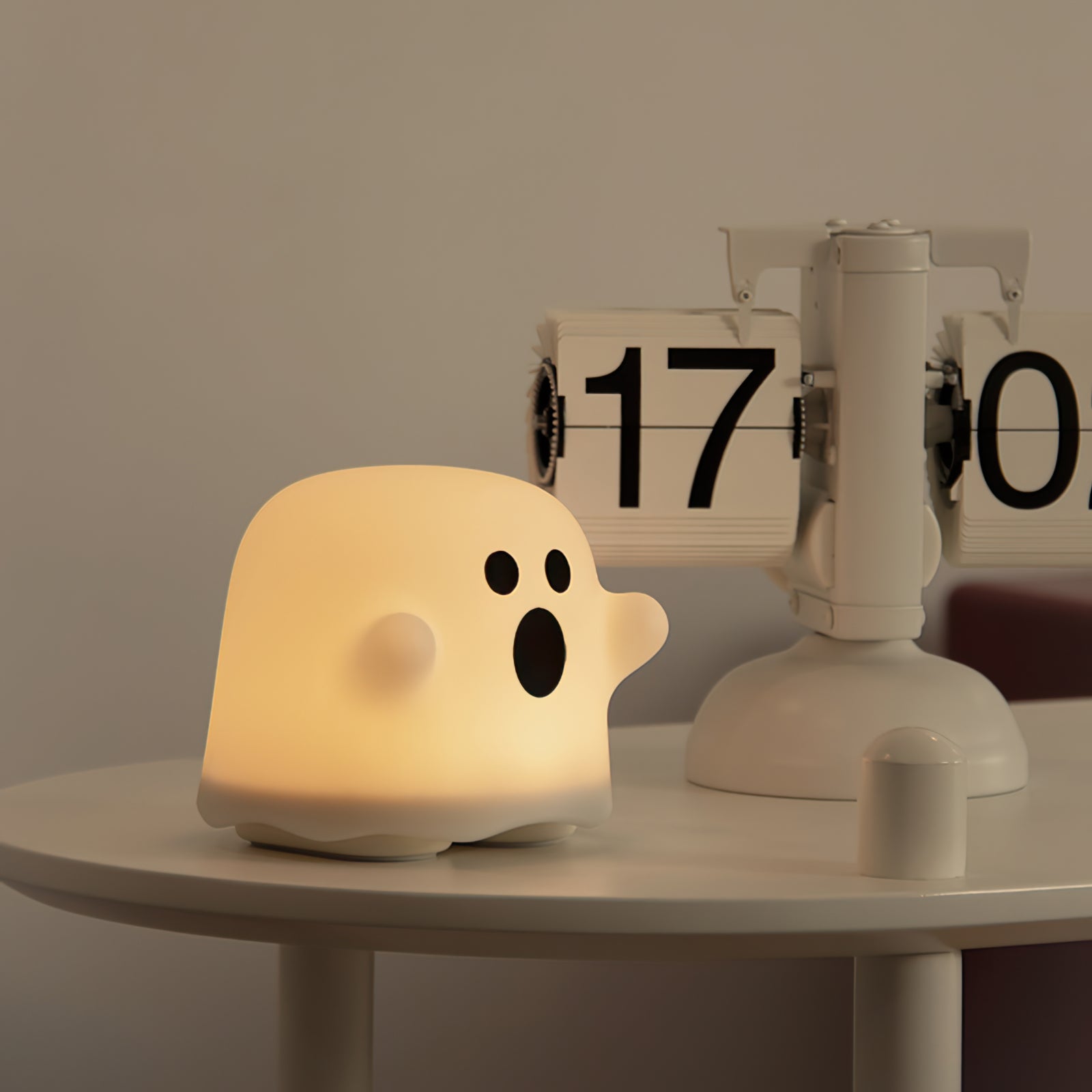 Ghost Built-in Battery Table Lamp - Lumpaz