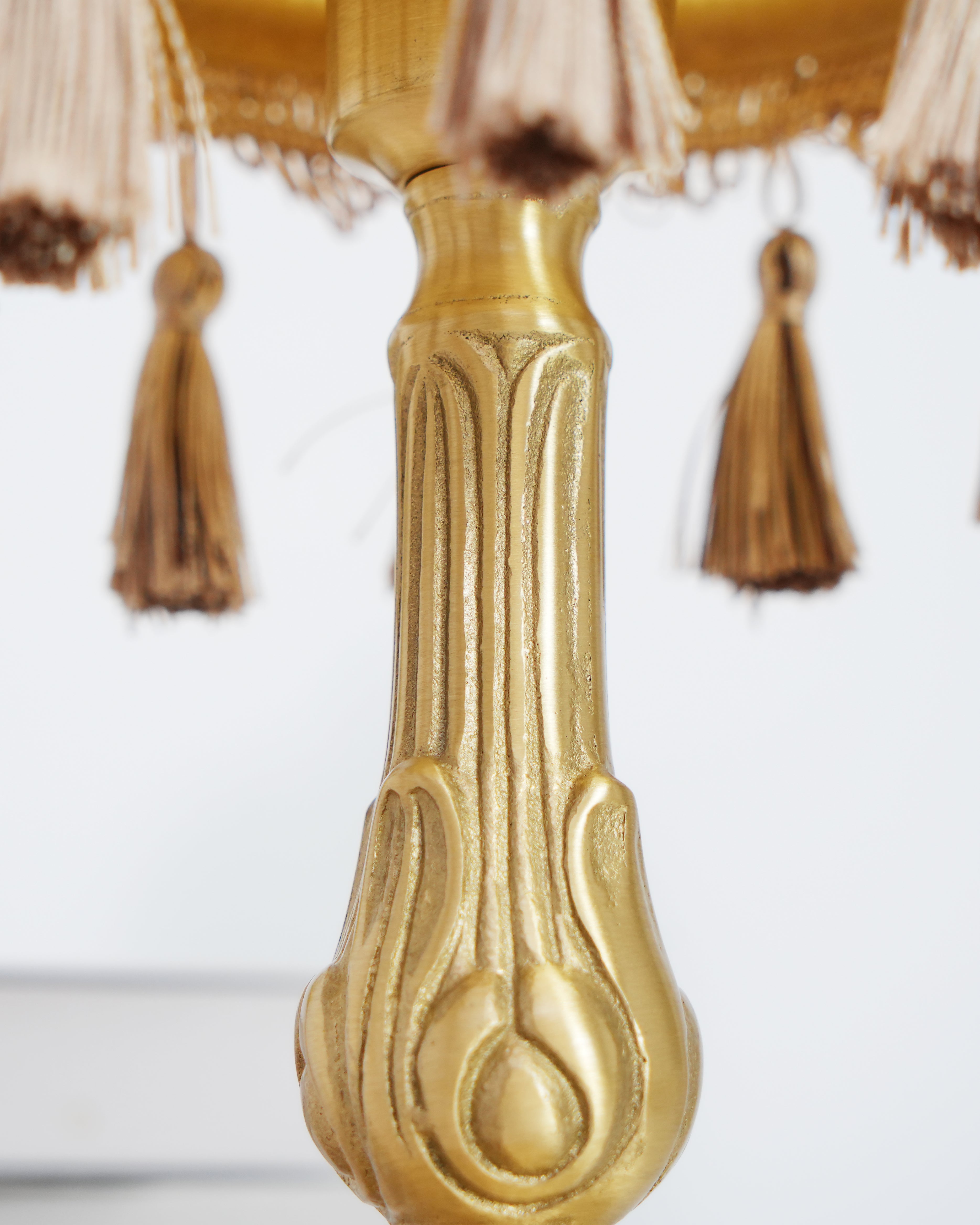 French Tassels Brass Table Lamp - Lumpaz