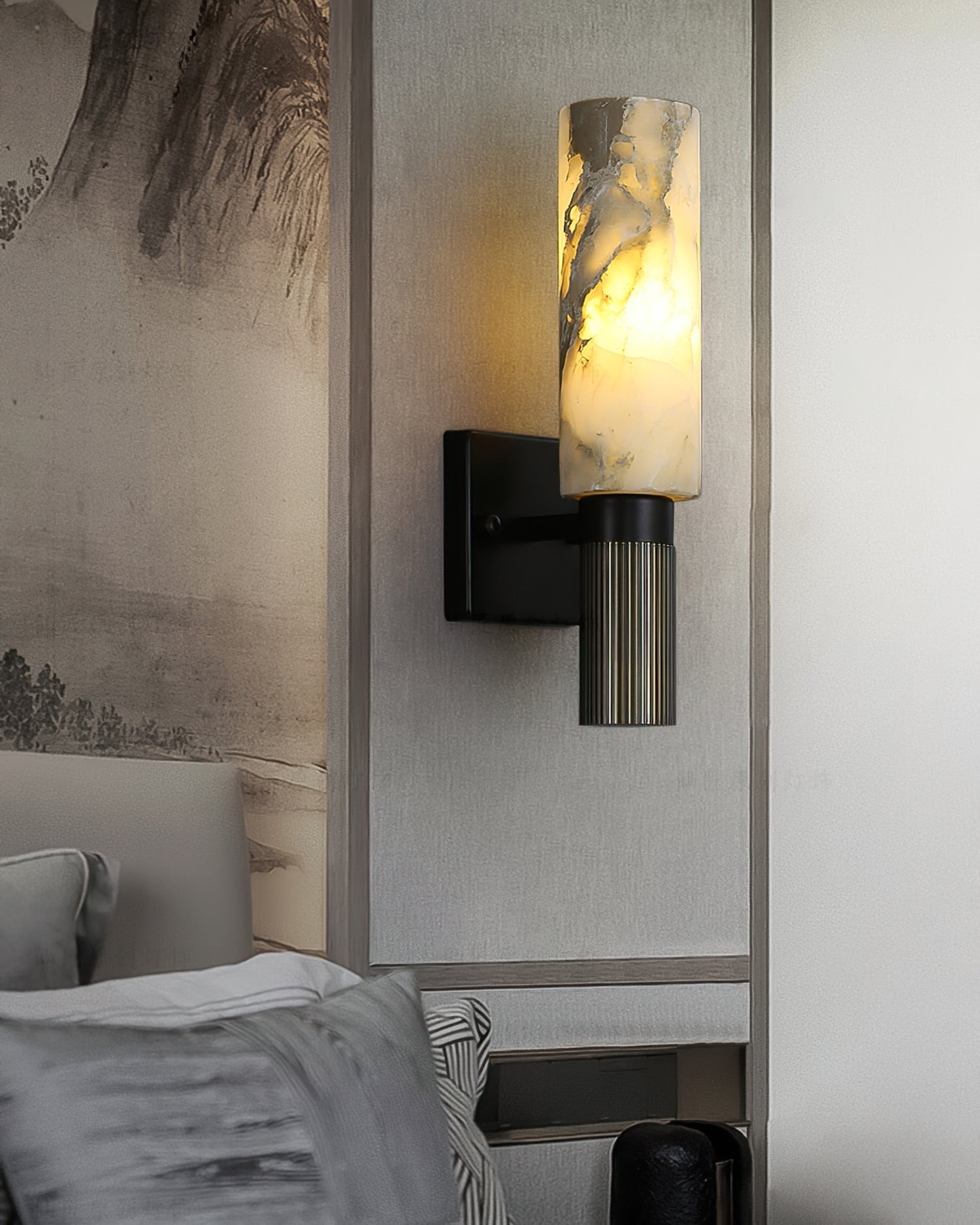 Torch Alabaster Wall Lamp - Lumpaz