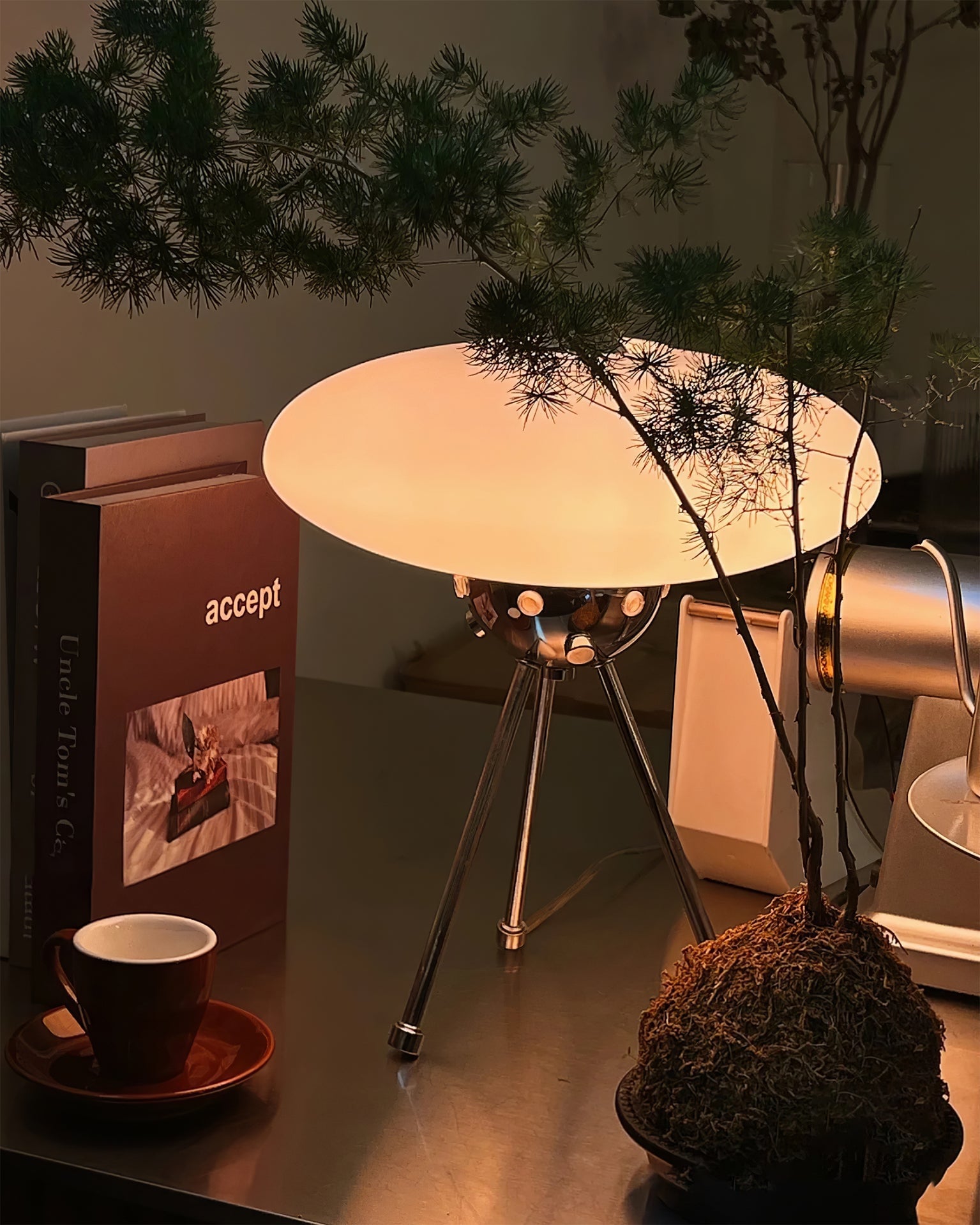 Glass UFO Table Lamp - Lumpaz