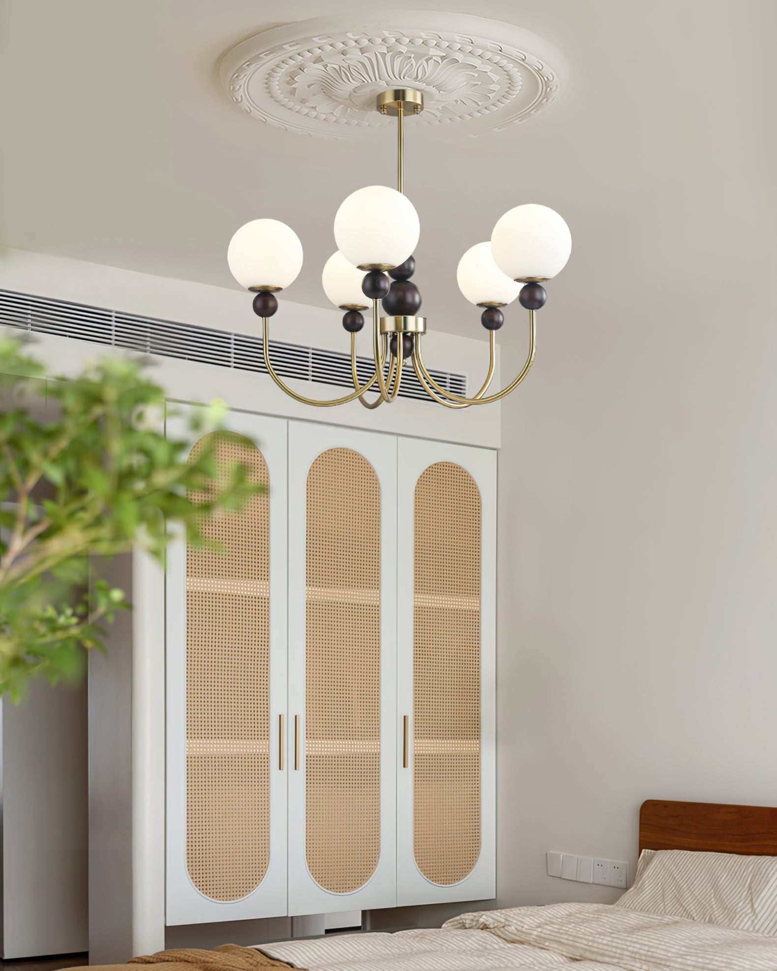 Aeyee Glass Chandelier - Lumpaz