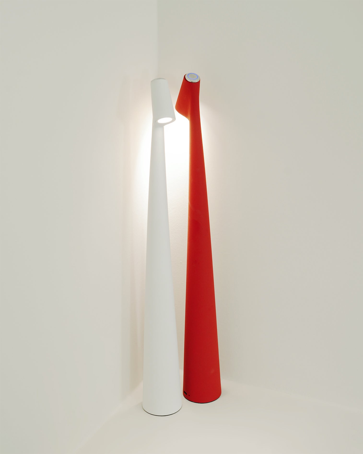 Africa Built-in Battery Table Lamp - Lumpaz