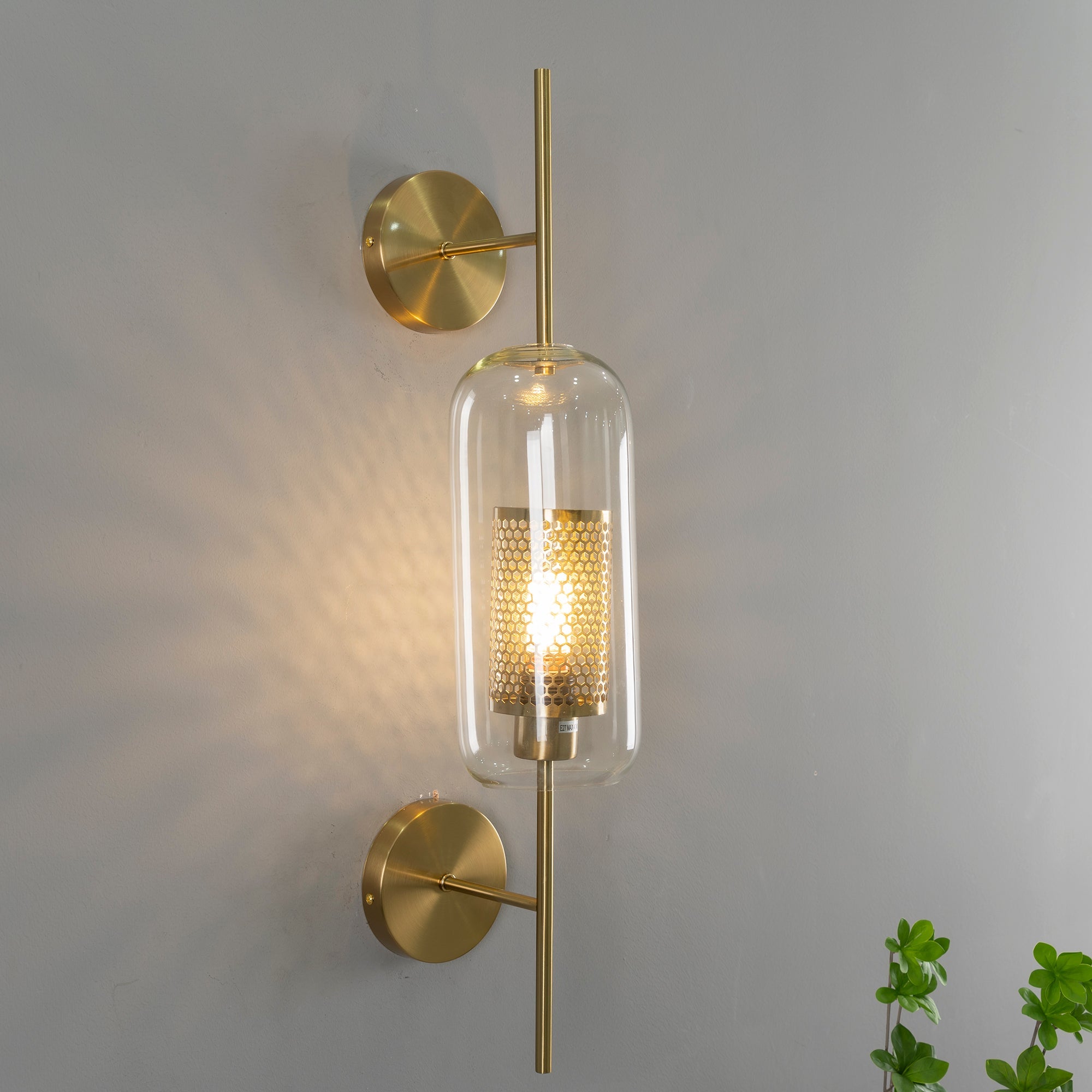 Chiswick Glass Wall Lamp - Lumpaz