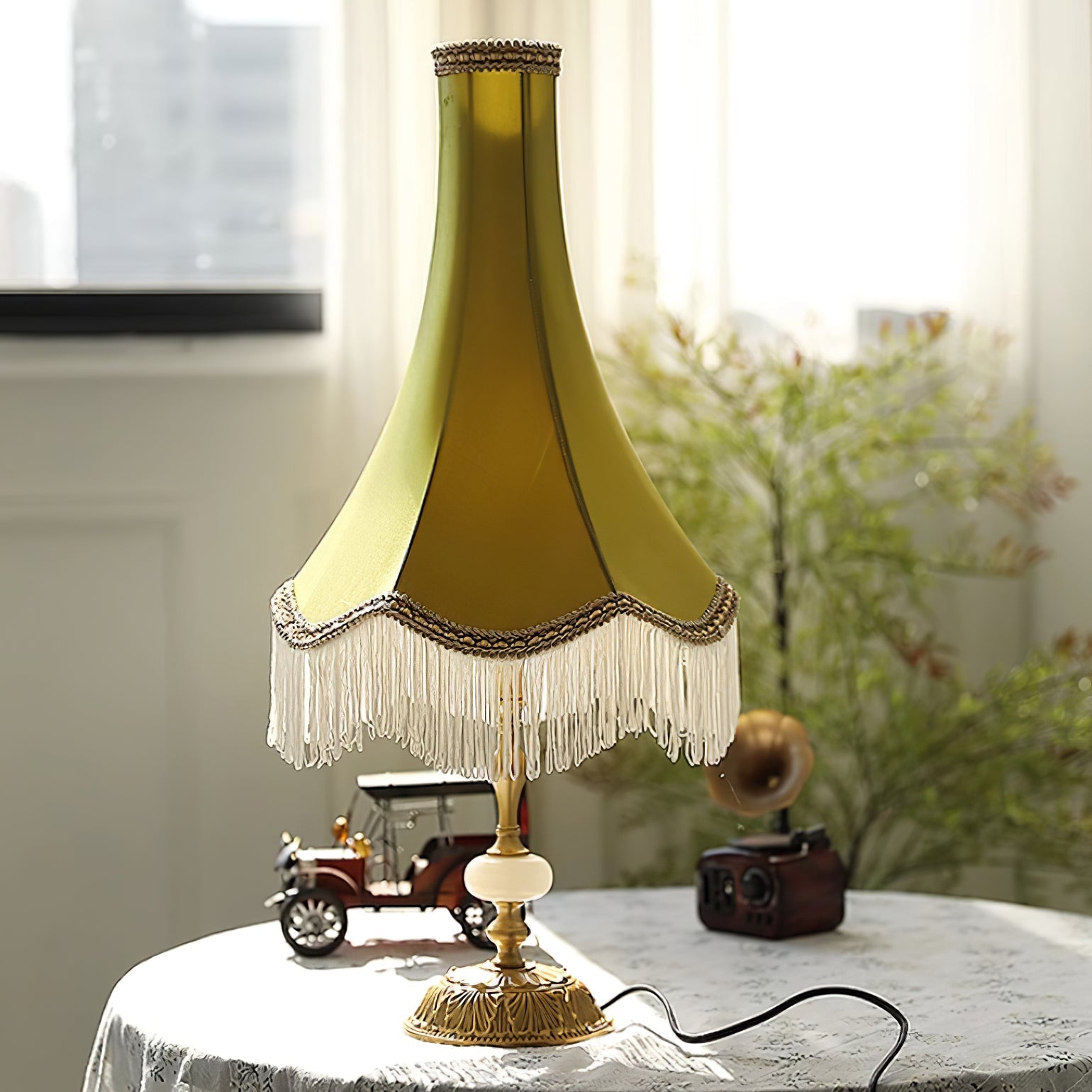 Peia Tassel Table Lamp - Lumpaz