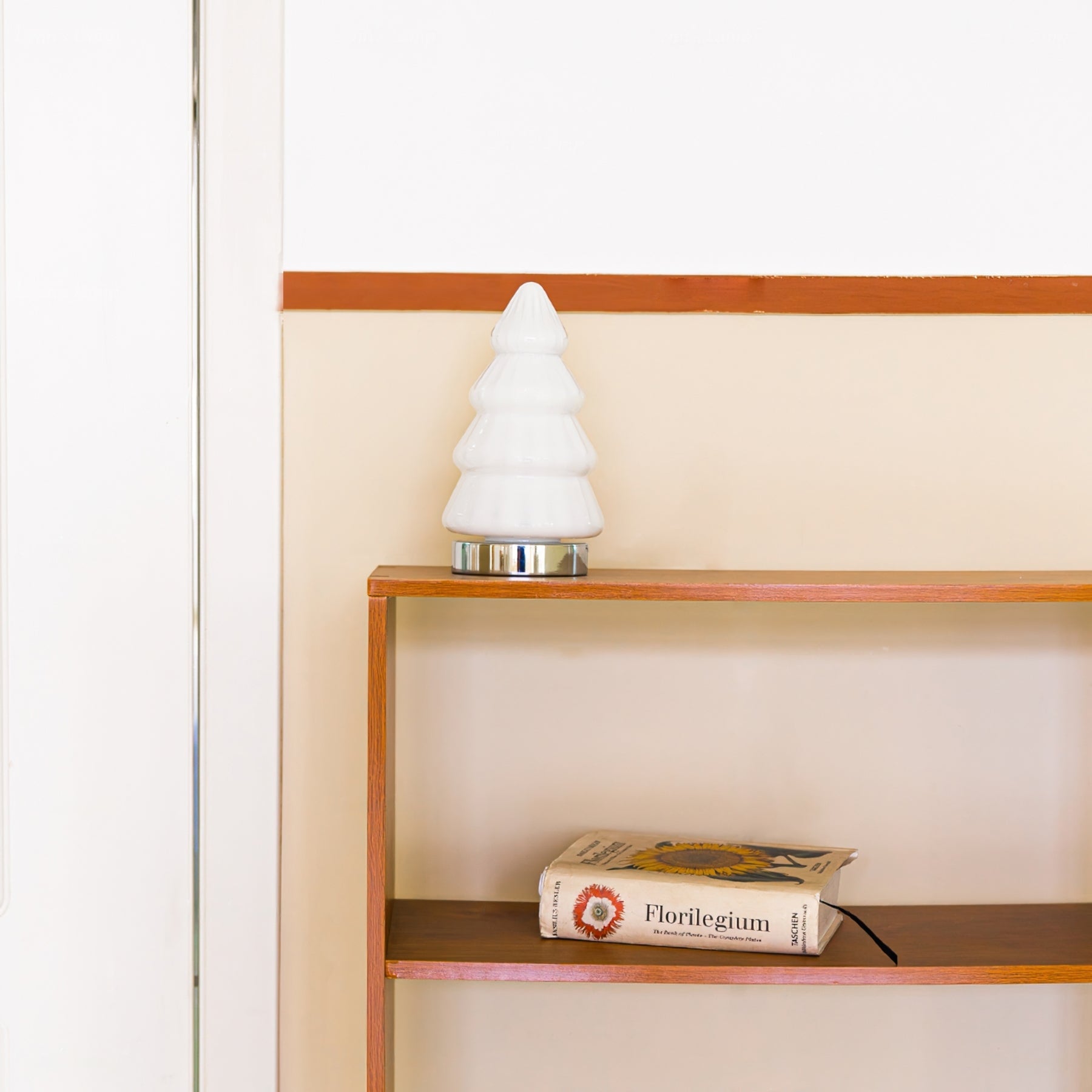 White Tree Table Lamp - Lumpaz