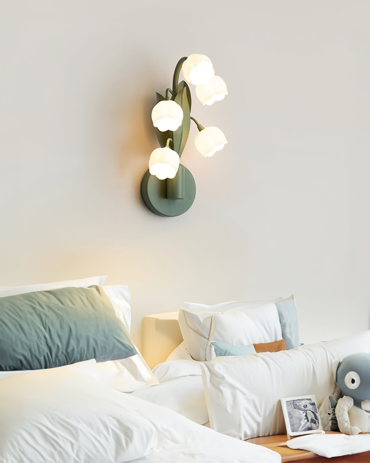 Bell Orchid Wall Lamp - Lumpaz