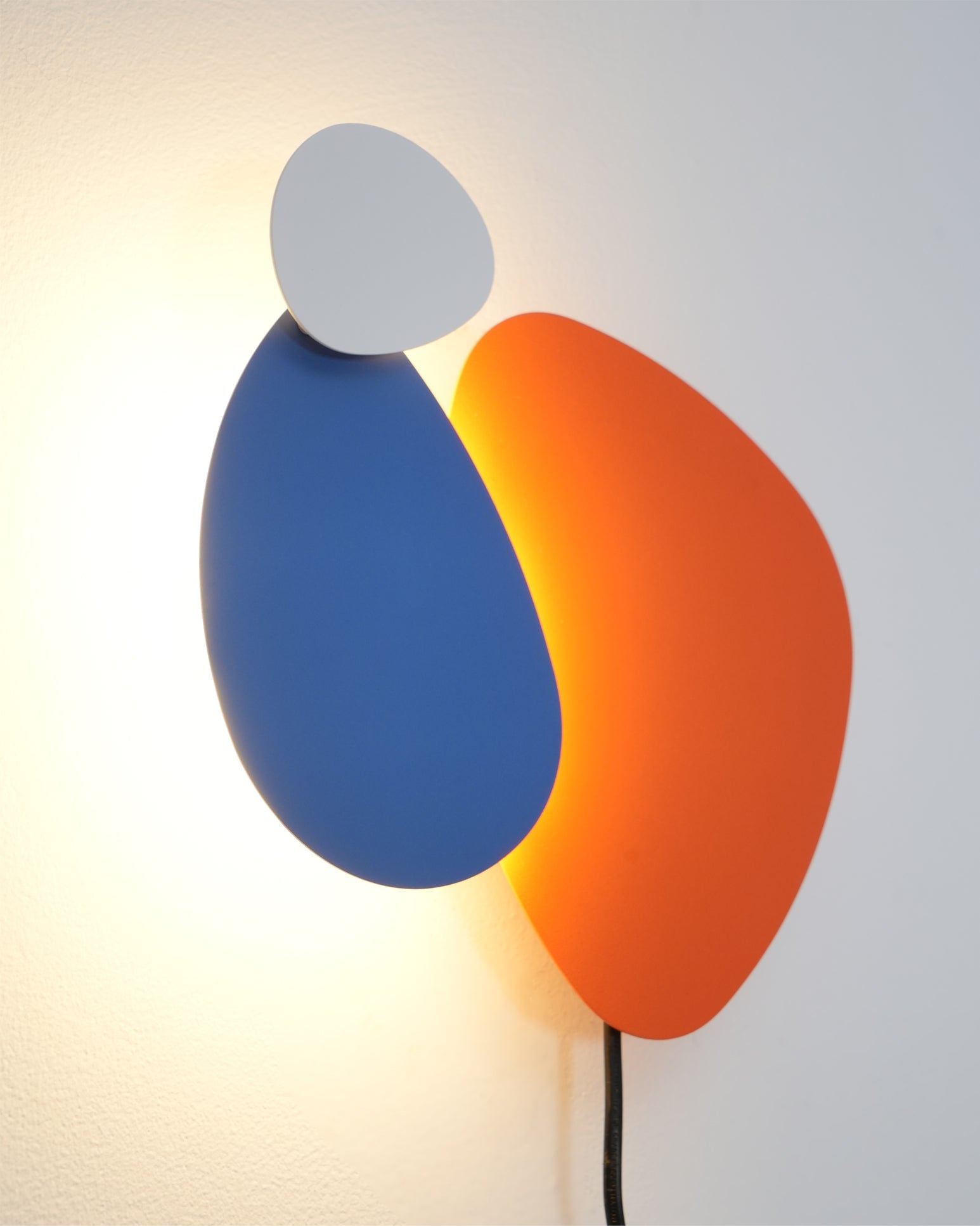 Tria Plug In Wall Lamp - Lumpaz