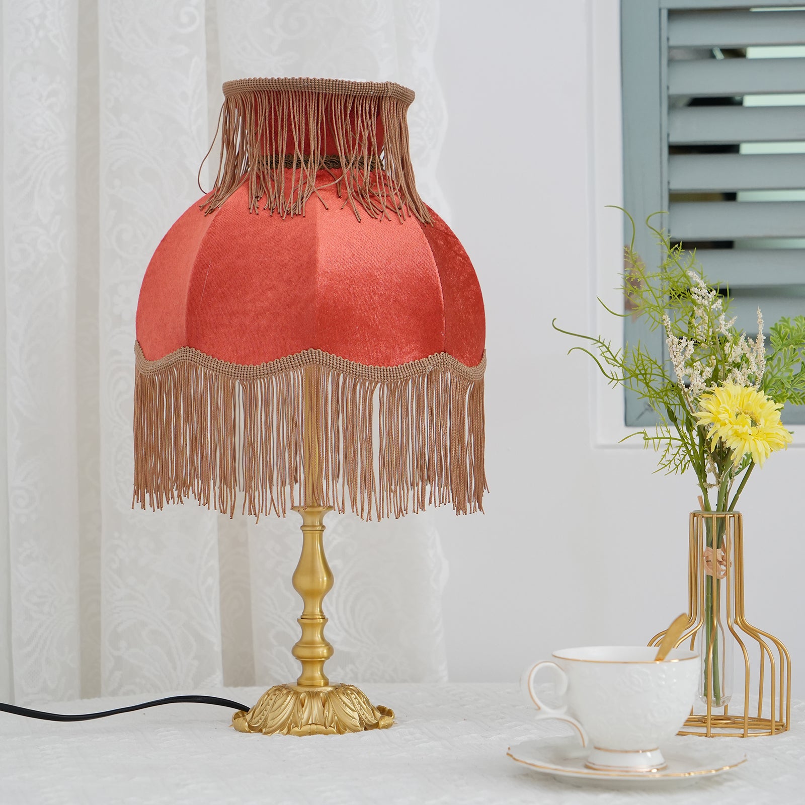 Lanna Tassel Table Lamp - Lumpaz