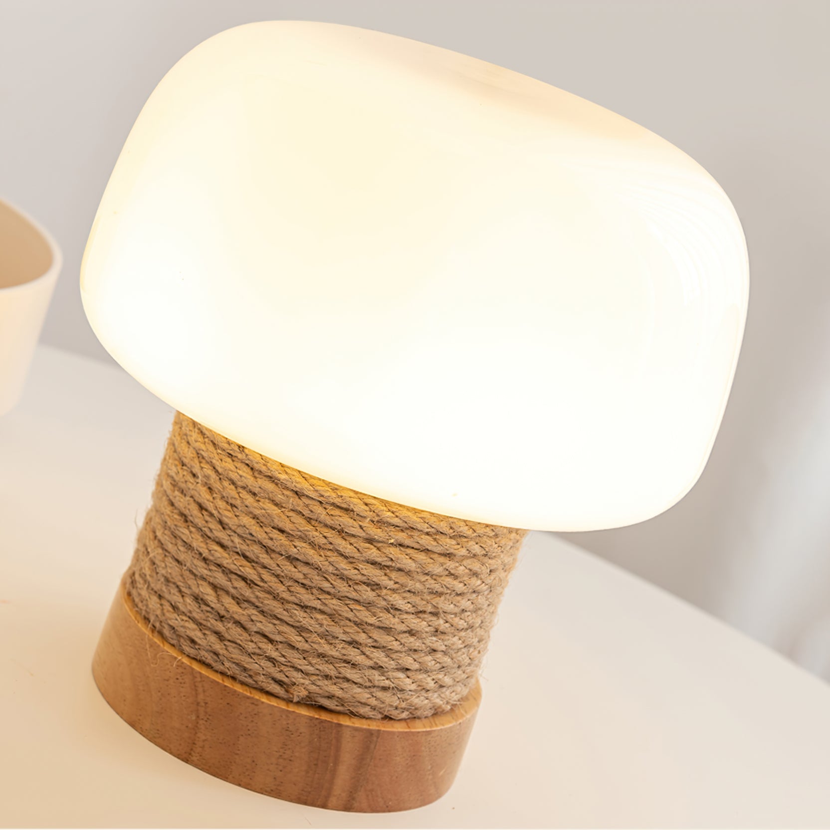 Kimjit Table Lamp - Lumpaz