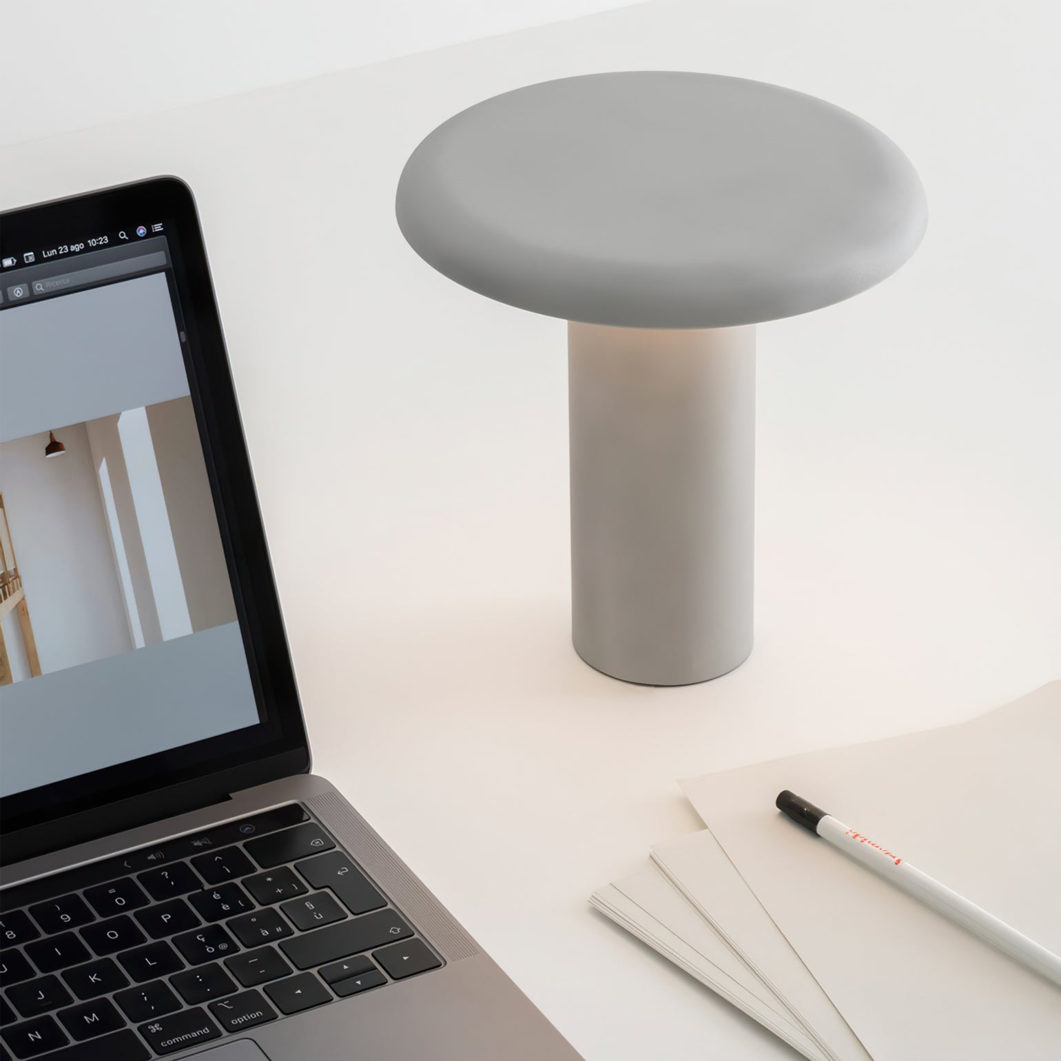 Takku Built-in Battery Table Lamp - Lumpaz