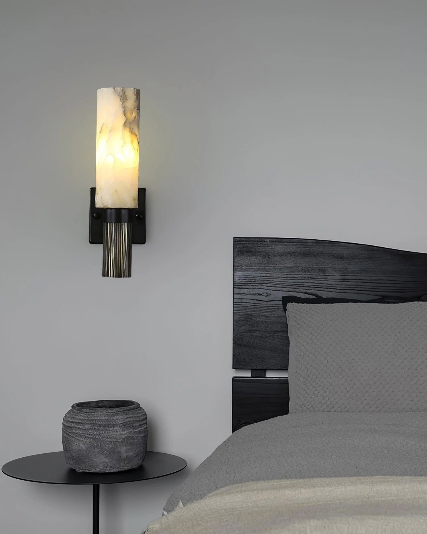 Torch Alabaster Wall Lamp - Lumpaz